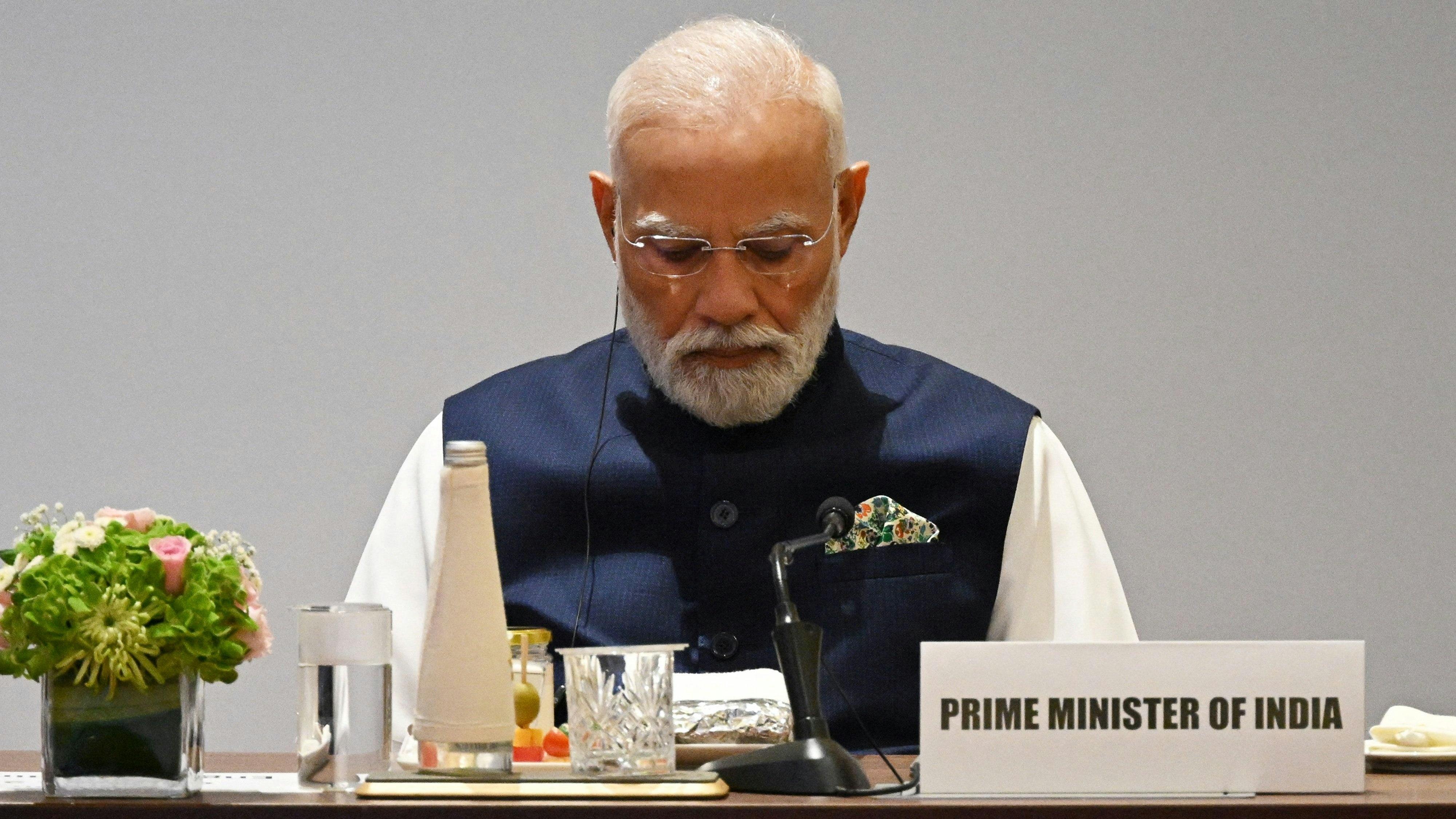 Heute.at - Massenandrang führt zu neun Toten bei Hindu-Tempel