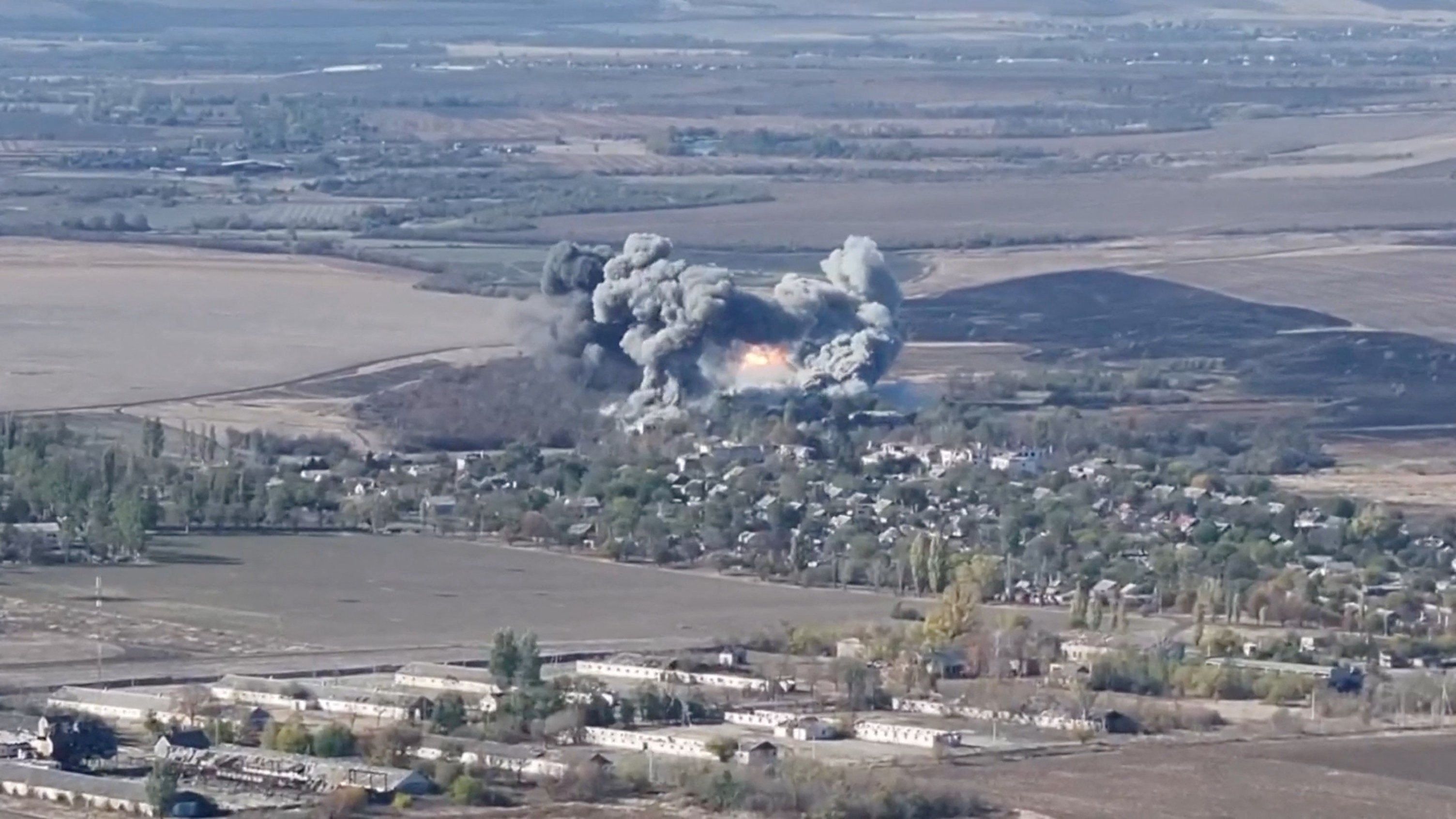 Durch die massiven Raketenangriffe Russlands sind zehntausende Menschen in der Ukraine immer wieder ohne Strom.