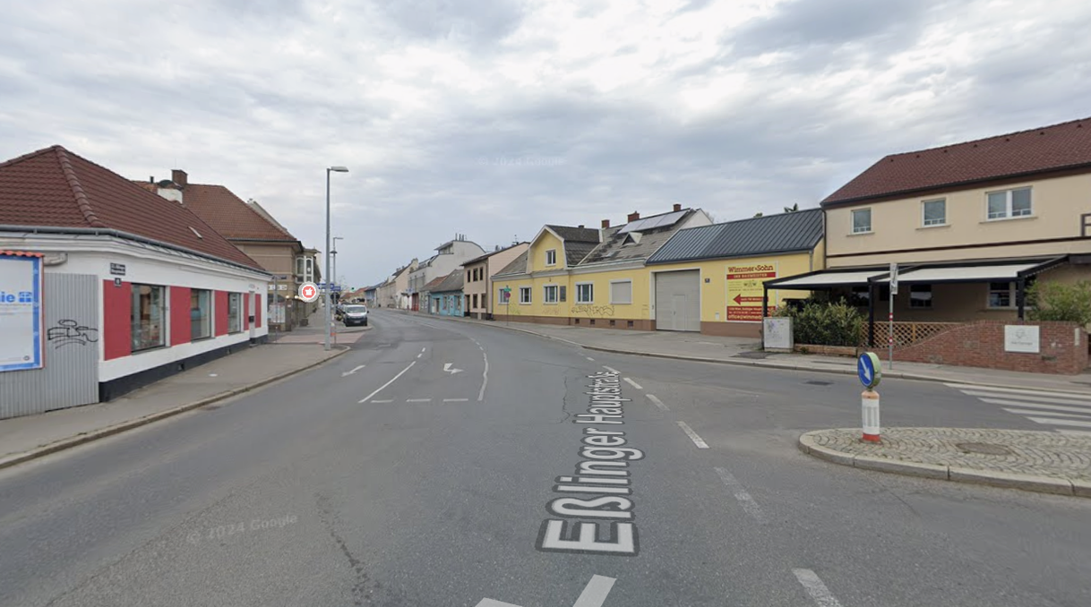 Heute.at - Frau kracht in Motorrad-Fahrer, dann will sie flüchten