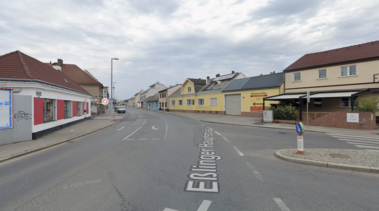 Auf der Eßlinger Hauptstraße krachte es am Freitag.