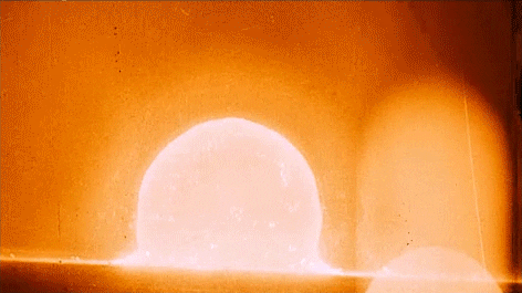 Am 16. Juli 1945 um 5 Uhr, 29 Minuten und 45 Sekunden explodierte die erste Atombombe der Welt. Damit hatte das Atomzeitalter begonnen.