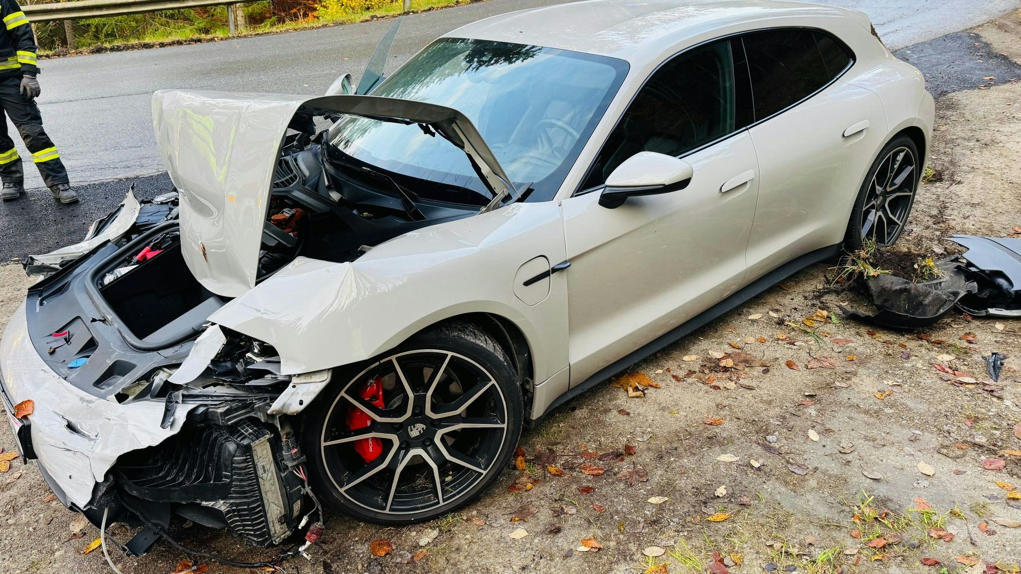 Heute.at - Unfallauto entdeckt – Lenker spurlos verschwunden