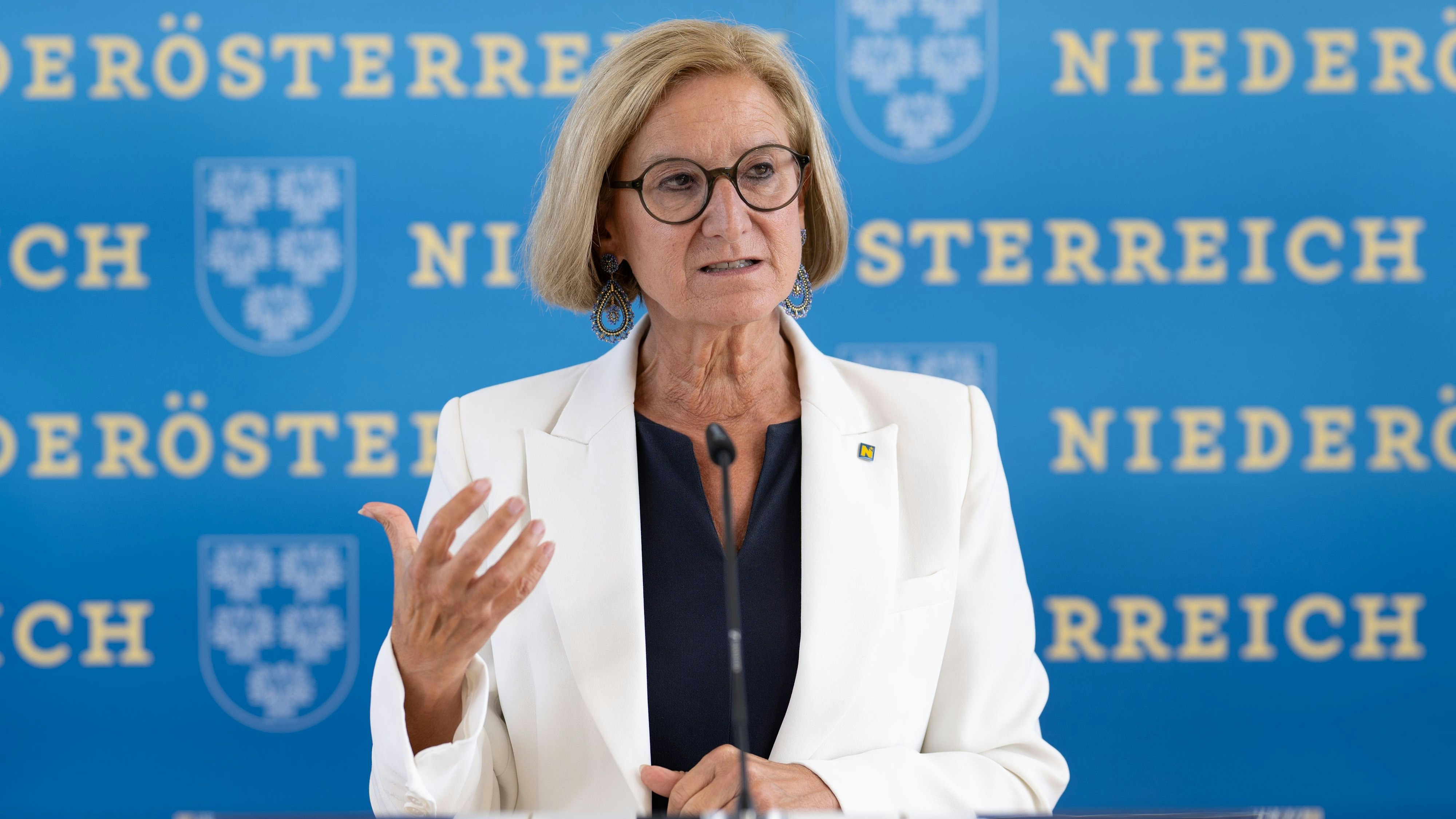 Heute.at - Strengste Sozialhilfe – das ist der Knallhart-Plan