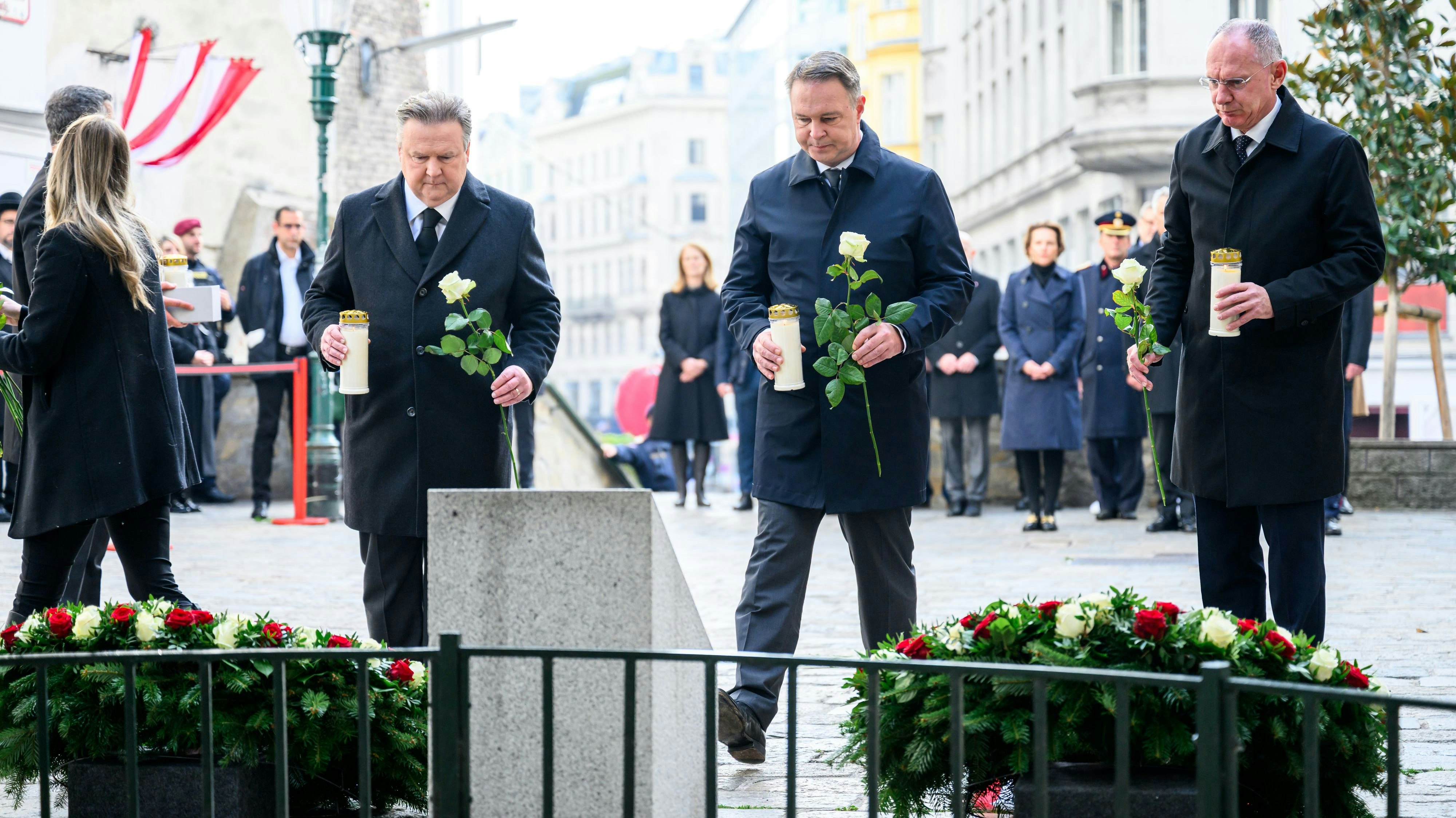 Heute.at - Emotionales Gedenken am Jahrestag des Terror-Anschlags
