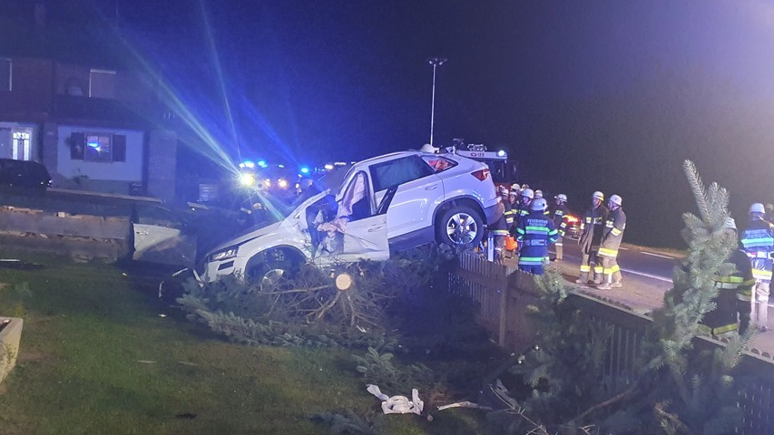 Heute.at - Autofahrer stirbt bei Horror-Crash noch an Unfallstelle