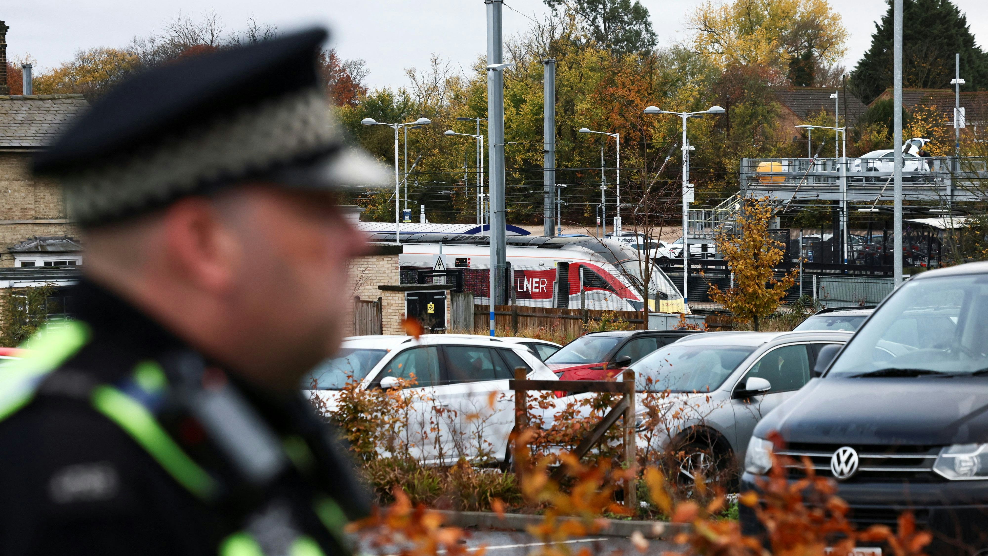 Heute.at - Mann stellt sich Angreifer in den Weg – schützt Mädchen