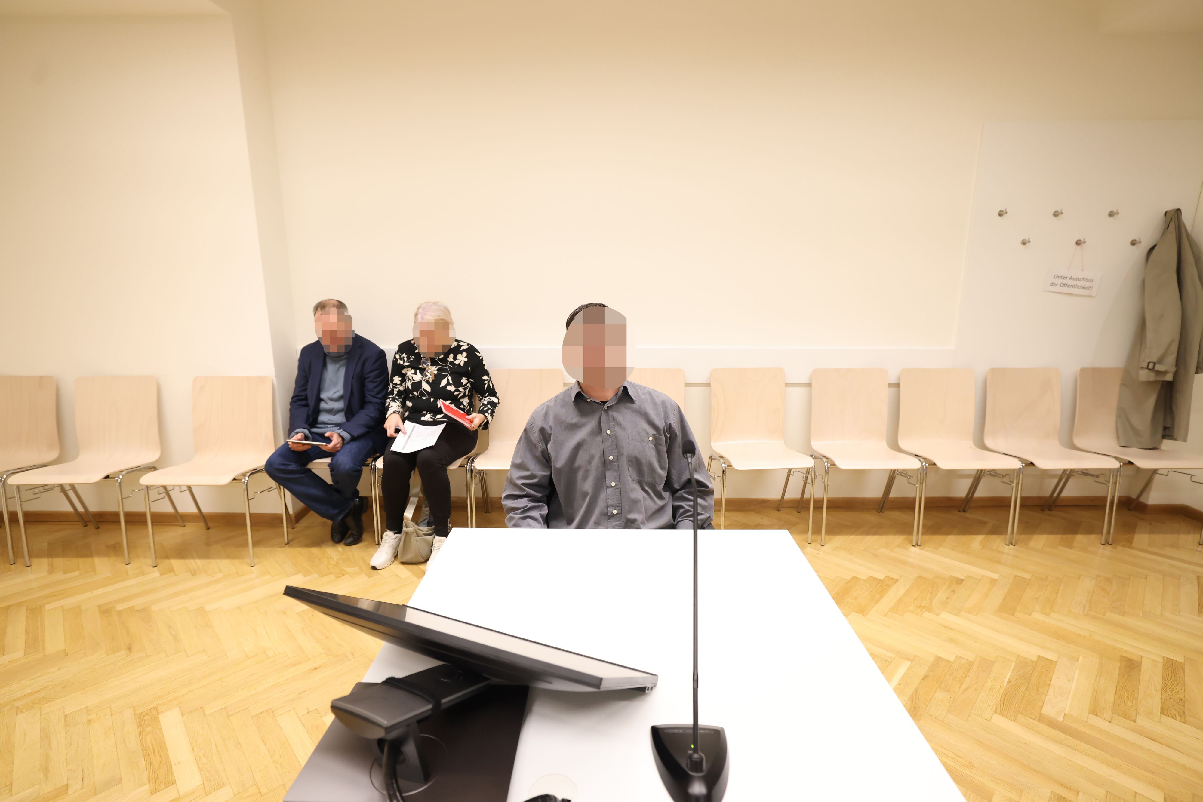 Hecken-Häkel brachte 42-Jährigen auf die Anklagebank am Wiener Landl. 