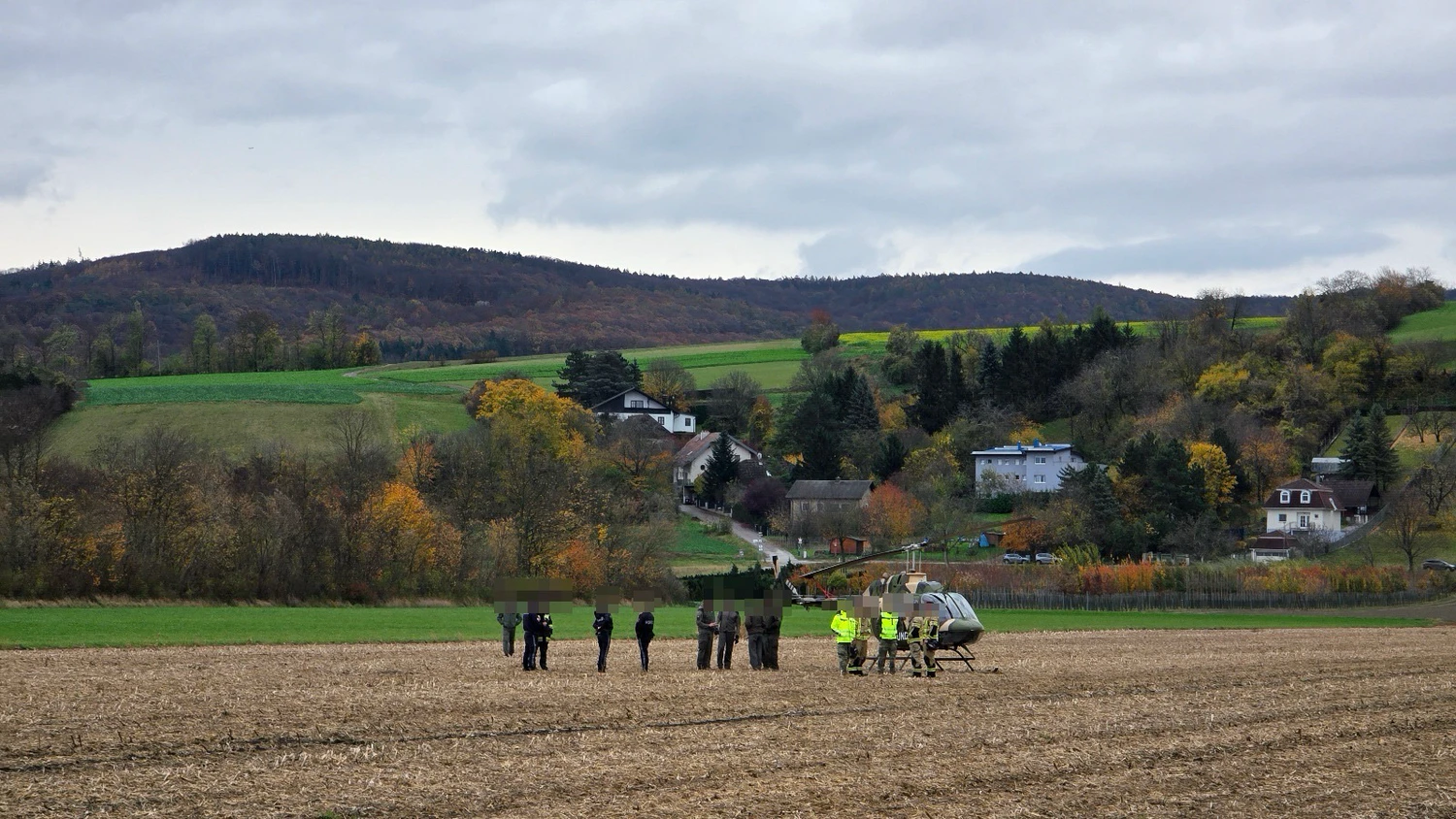 Verwunderlich Hubschrauber Ber Nrtingen Heute Fotos