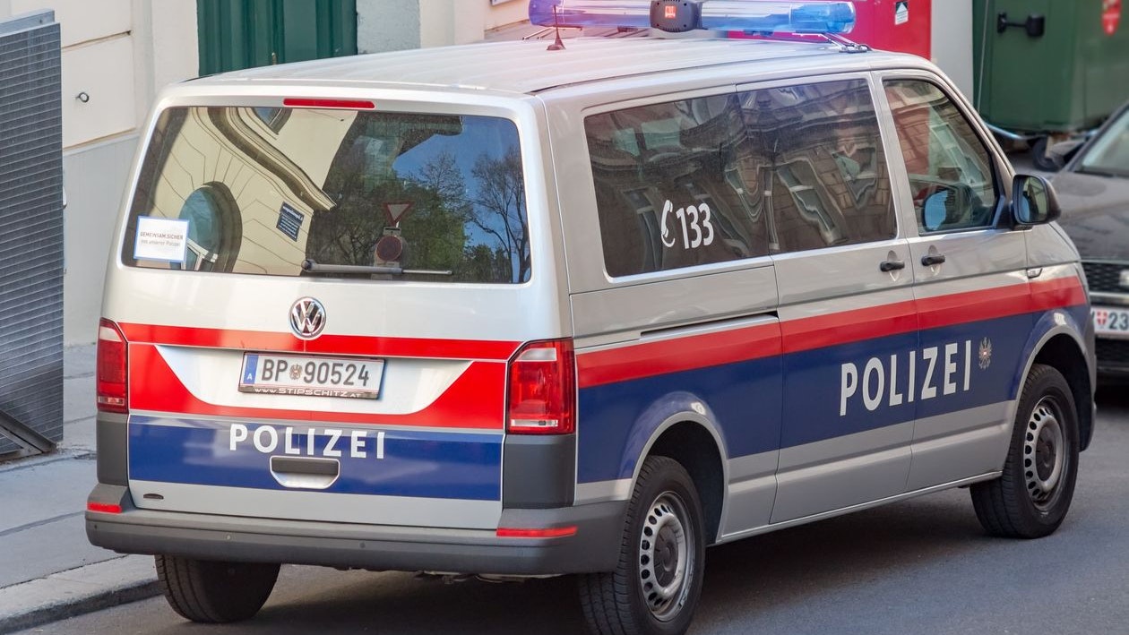 Heute.at - Wiener verprügelt Ehefrau! Tochter (15) reagiert sofort