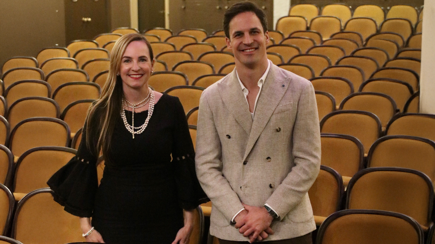 Heute.at - Frischer Wind am Pult: Klassik-Star dirigiert Mozart