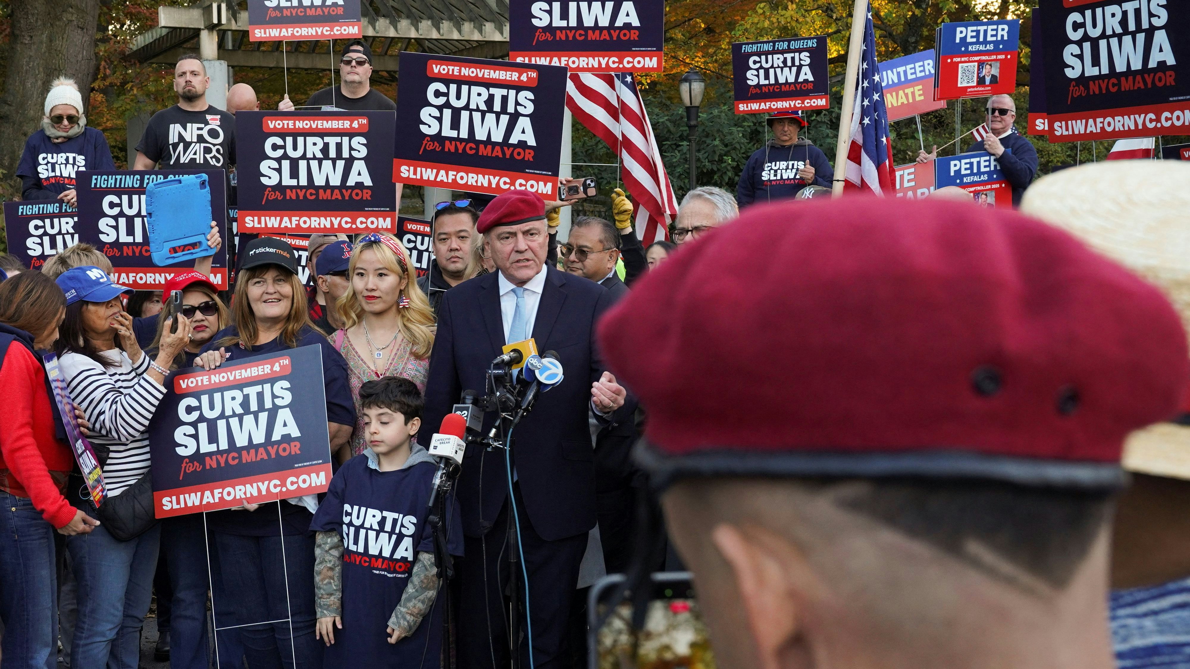 Curtis Sliwa gründete 1979 die Guardian Angels, eine Bürgerwehr gegen die Kriminalität, nun tritt er für die Republikaner an