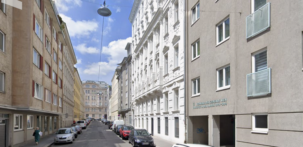 Für den Wiener und seine Familie wird der Wohnraum langsam knapp.