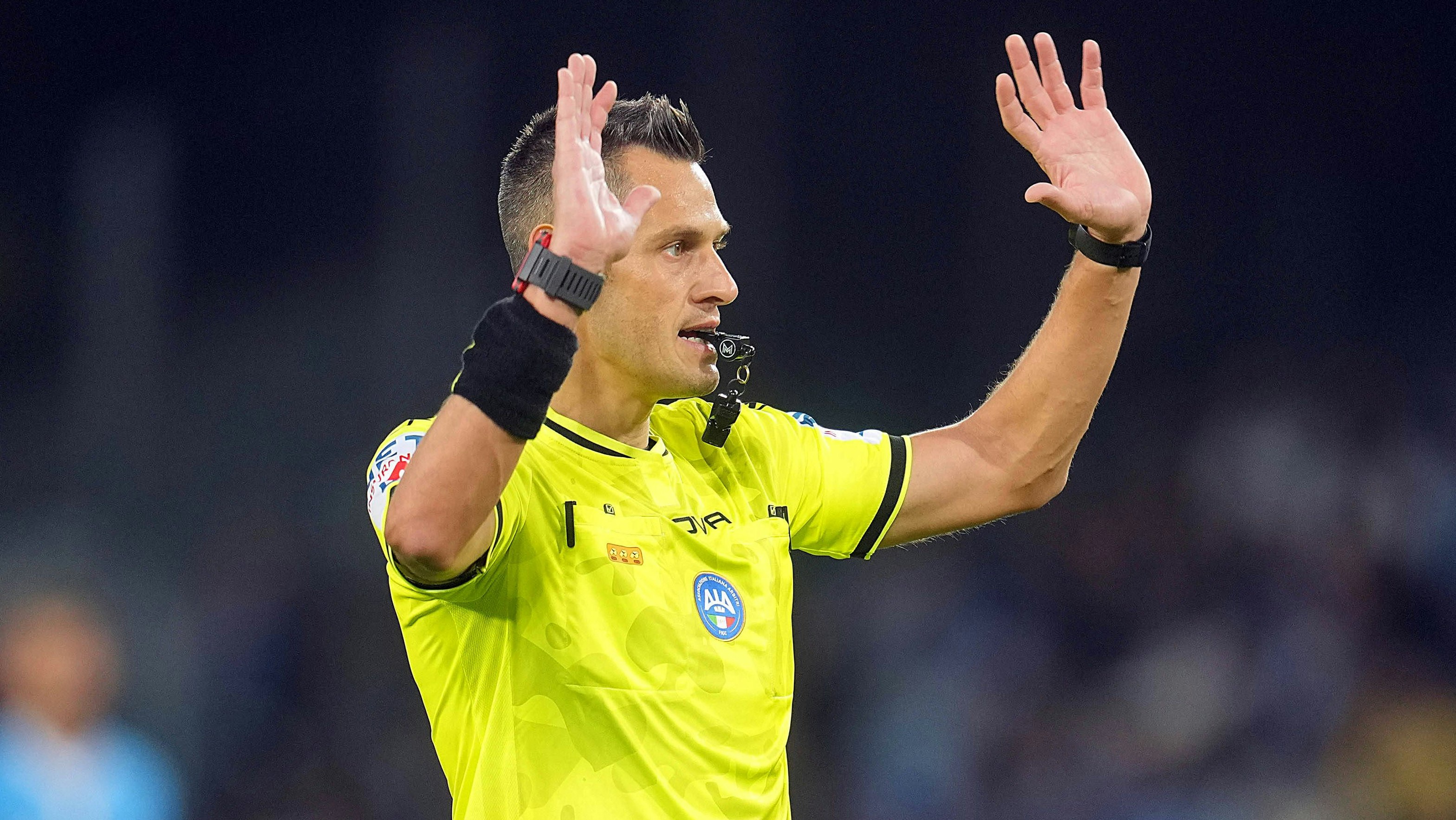 Heute.at - Suspendierter Schiri pfeift Bayerns Kracher in der CL