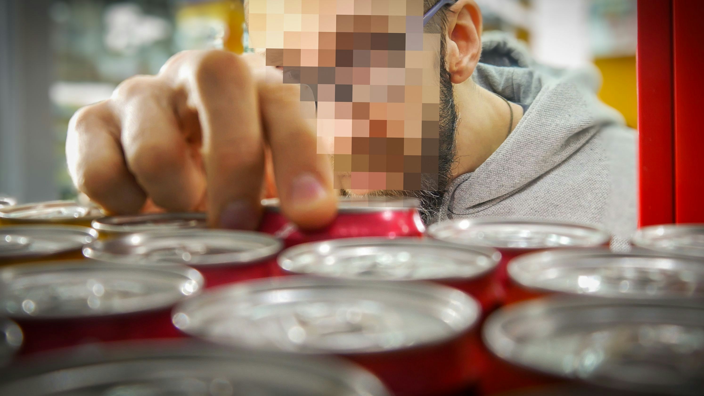 Heute.at - 14 Jahre später: Cola-Dose führt Polizei zu Einbrecher