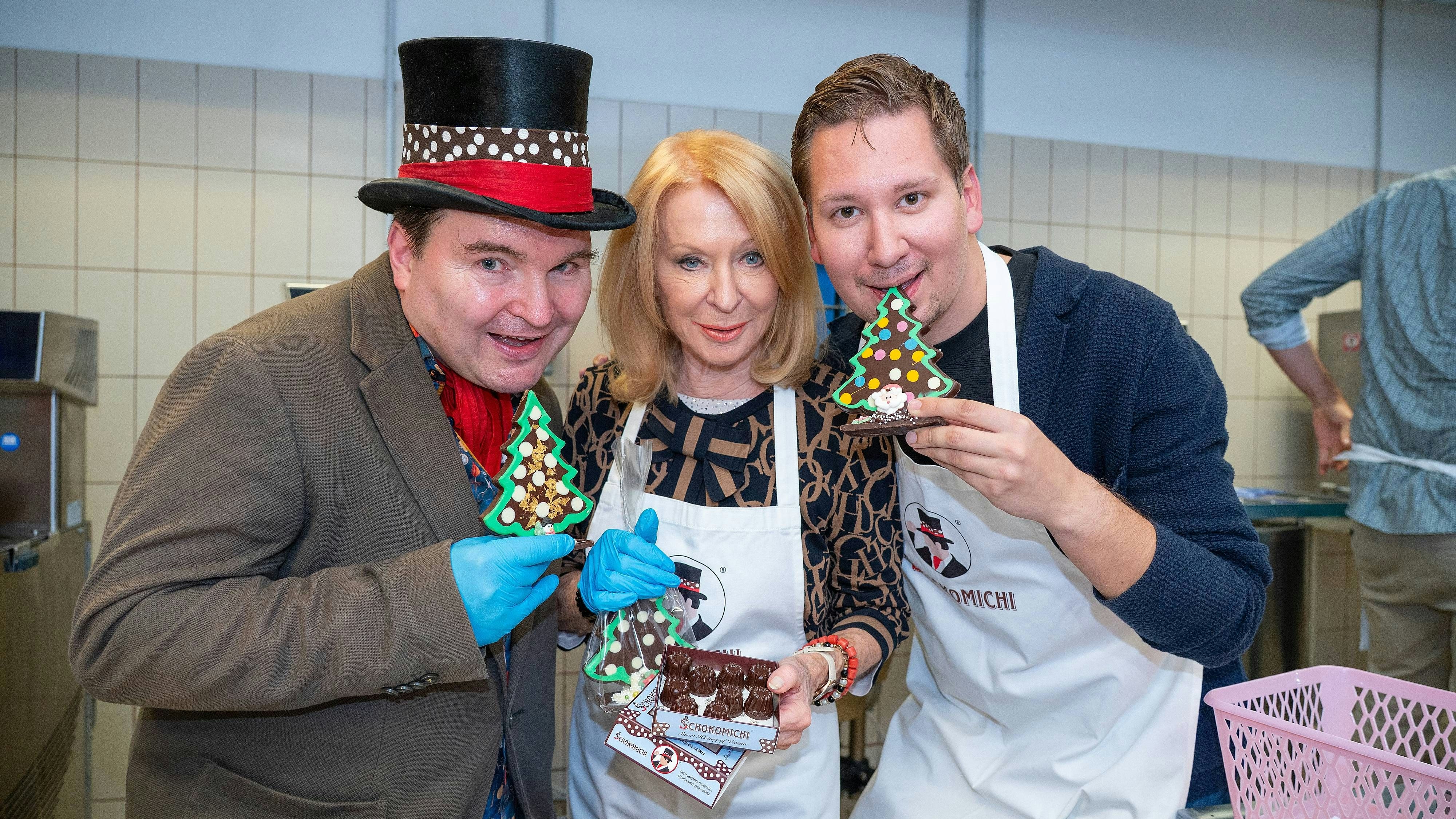 Heute.at - Weibsbilder mischten sich jetzt in Gentlemen's Club