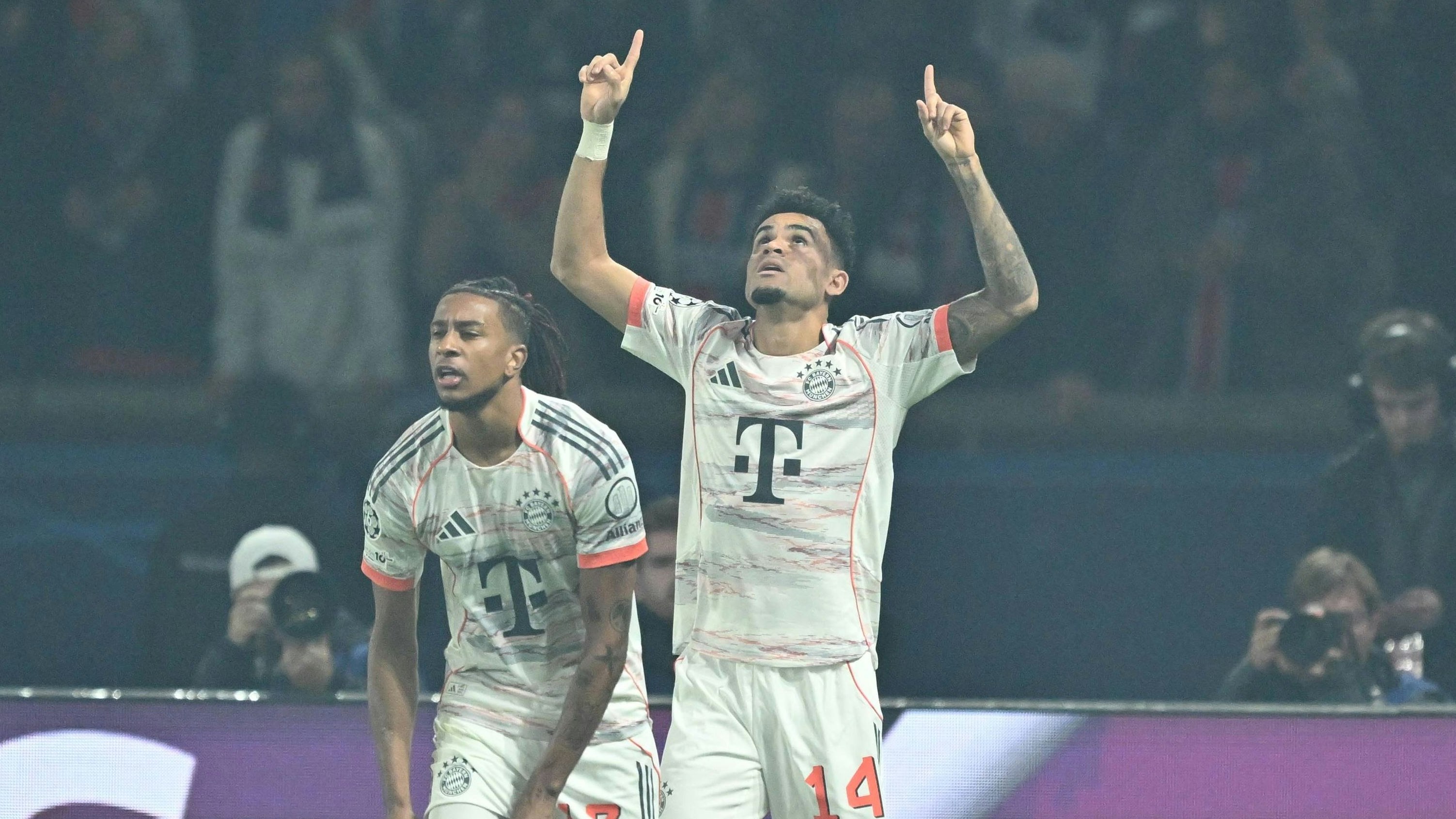 Heute.at - 2:1 in Paris! Bayern unschlagbar, Liverpool knackt Real