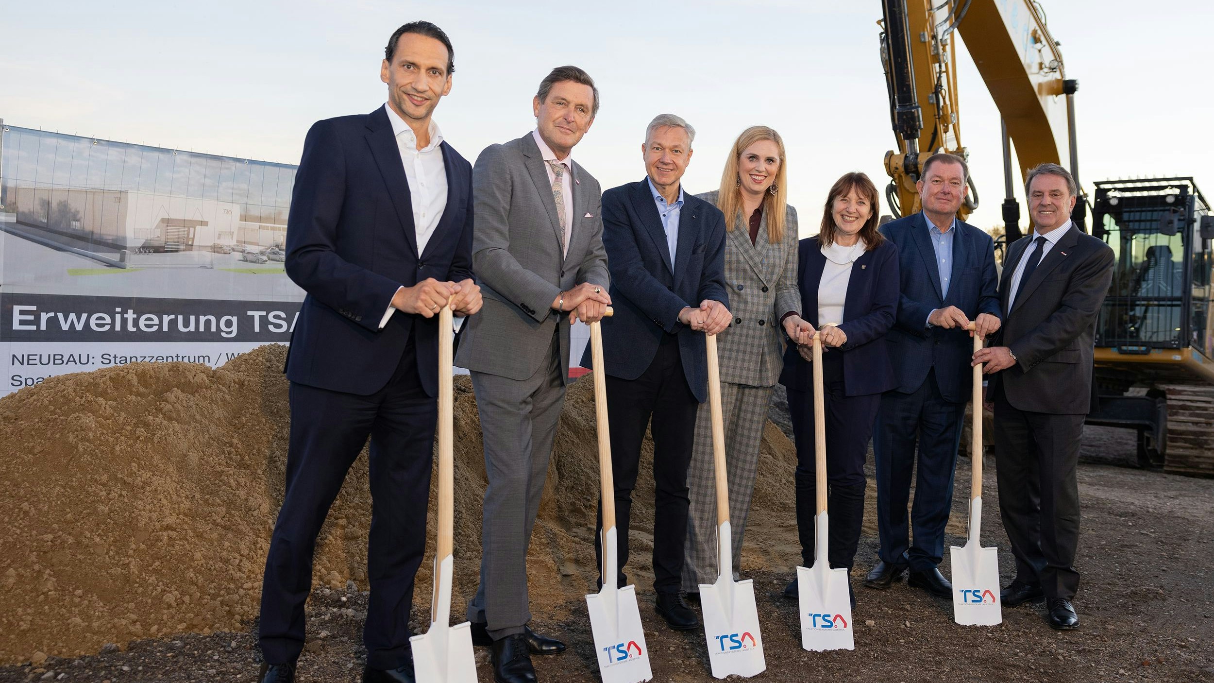 v.l.n.r.: Harold Schmidt (Geschäftsführer TSA), Peter Hanke (Bundesminister für Innovation, Mobilität und Infrastruktur), Robert Tencl (Geschäftsführer TSA), Marlene Zeidler-Beck (Abgeordnete zum NÖ Landtag), Silvia Drechsler (Bürgermeisterin Mödling), Herbert Janschka (Bürgermeister Wr. Neudorf), Wolfgang Ecker (Präsident Wirtschafskammer Niederösterreich)