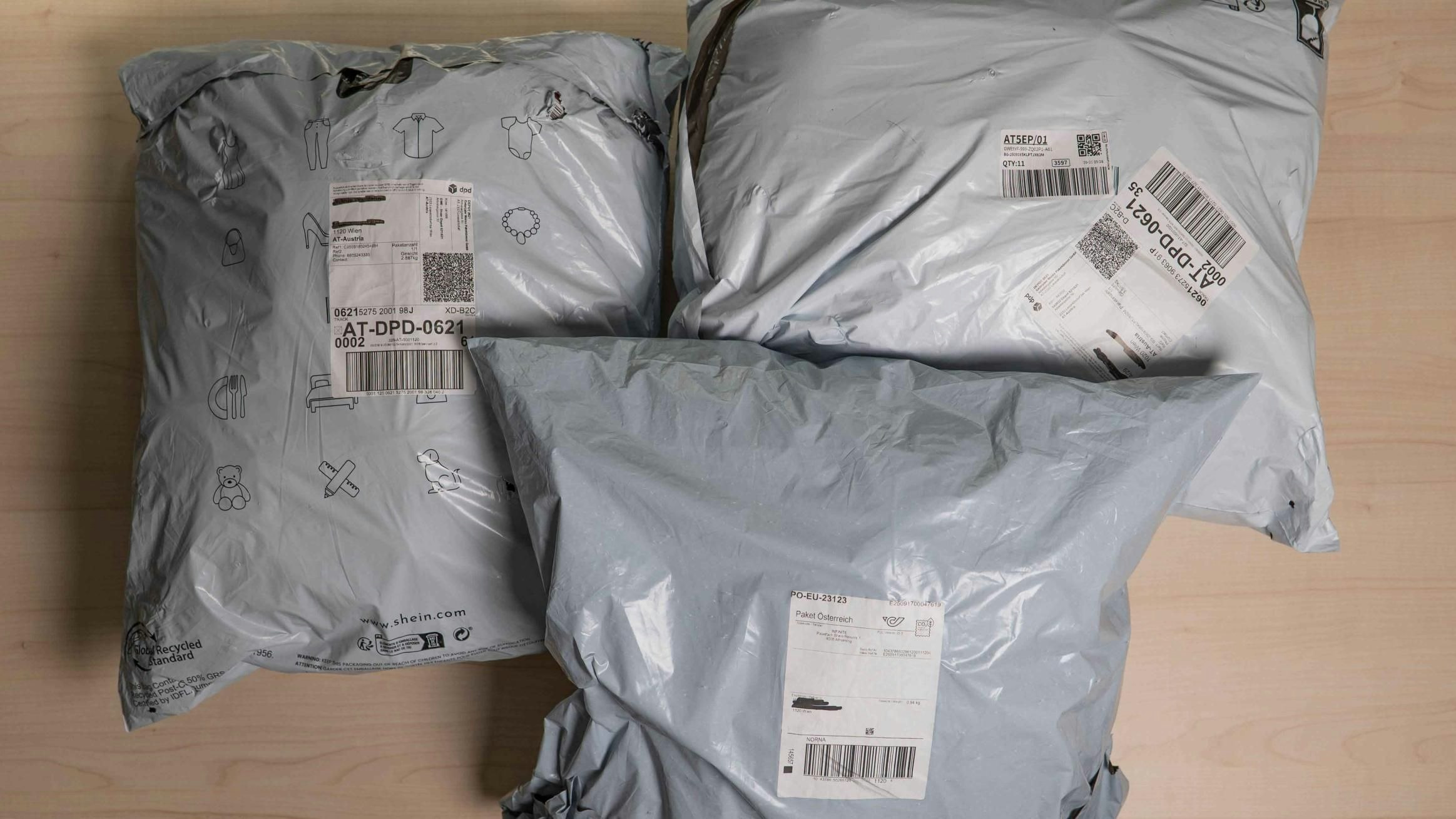 Pakete, die weit anreisen: 108 Flugzeuge von Temu, Shein &amp; Co. starten jeden Tag aus China.