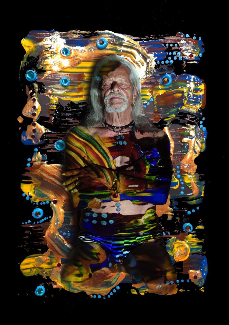 Thomas Spitzer als Gott des Wandels - inszeniert von Künstlerin Margarita Gavrielova