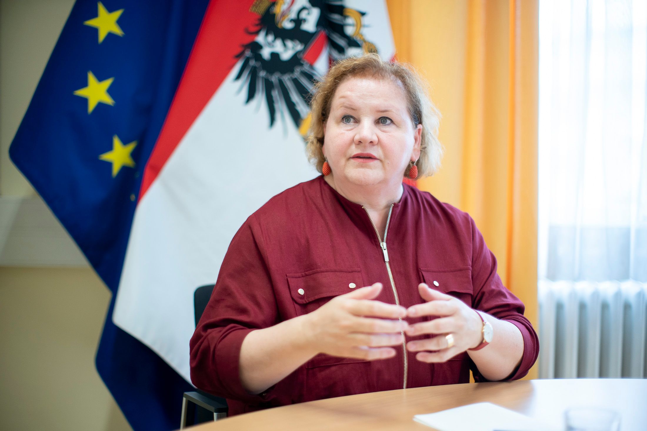 Gesundheits- und Sozialministerin Korinna Schumann macht den Tod einer 54-Jährigen im Spital zum Thema Nr.1 beim Bund-Länder-Gipfel am Freitag.