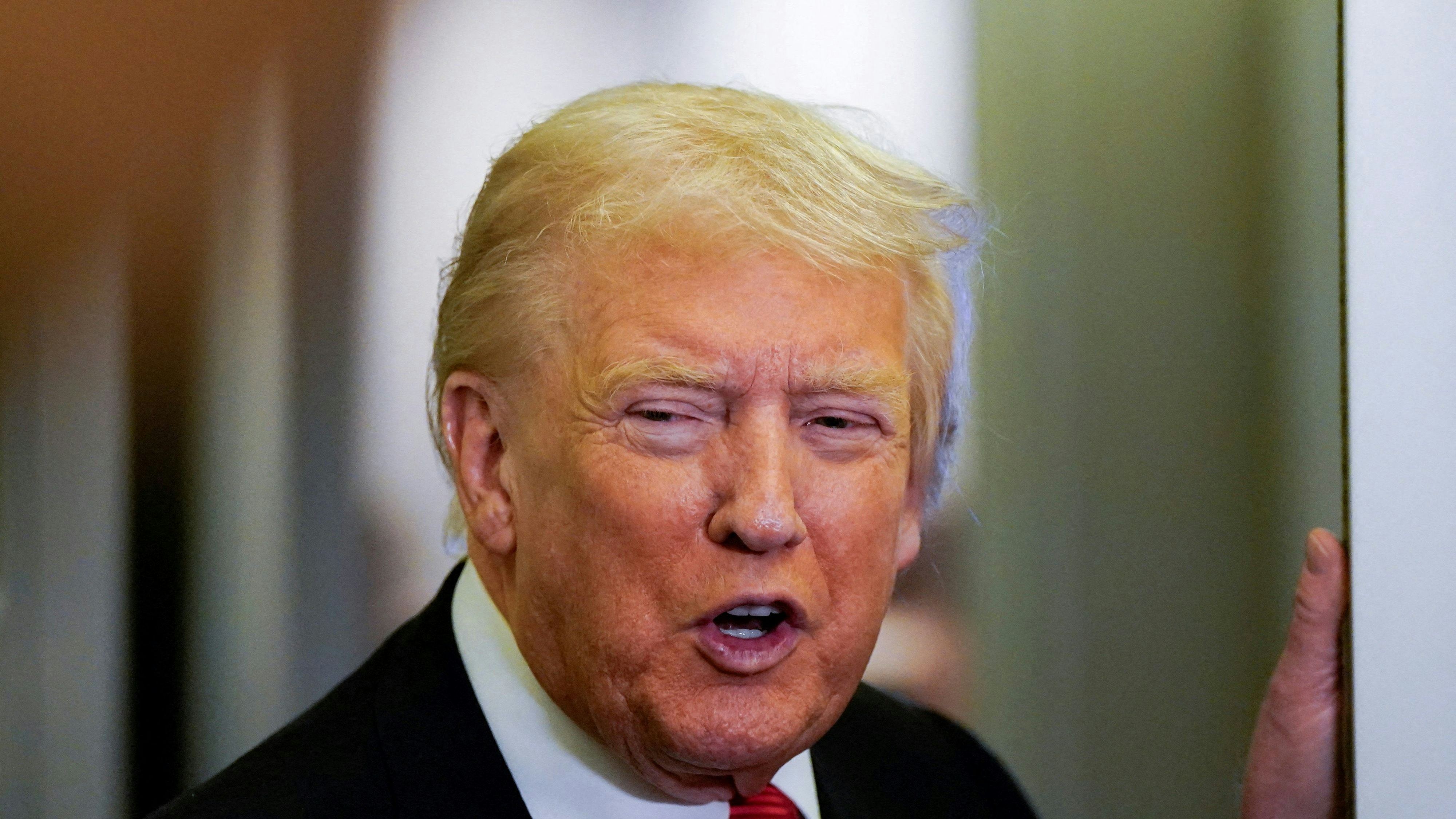 Heute.at - Trump signiert Gesetz zur Freigabe der Epstein-Akten