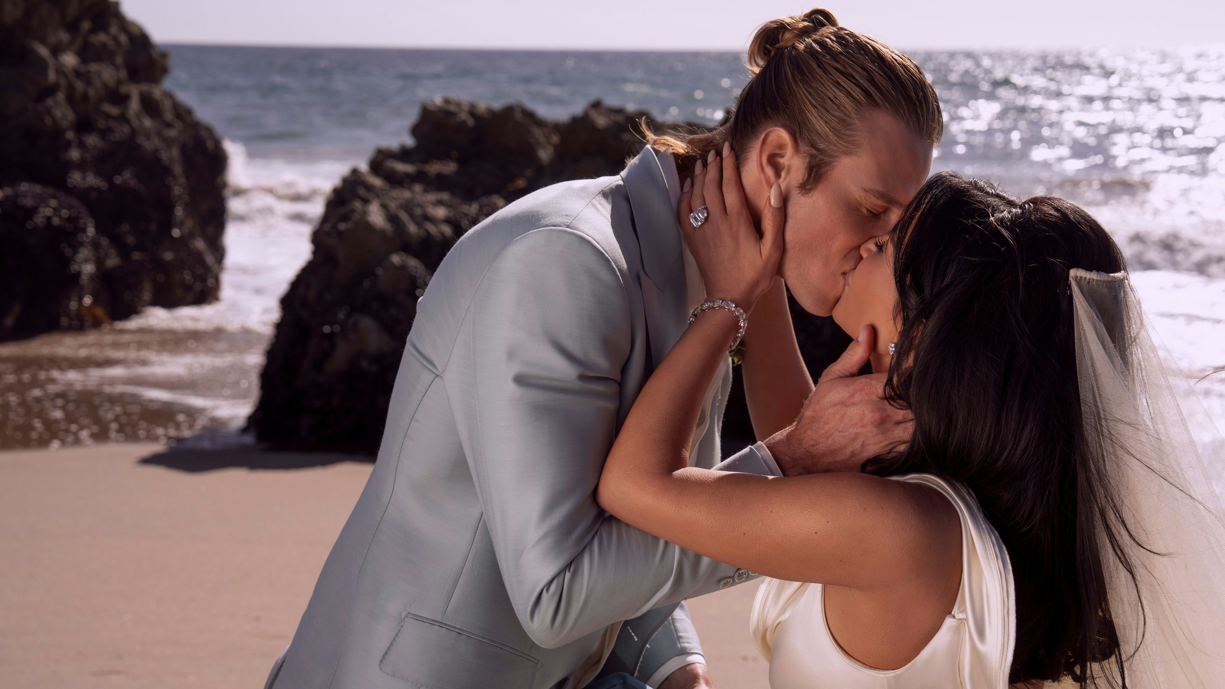 Heute.at - Schlechteste Kussszenen: Kims Anwalts-Serie floppt