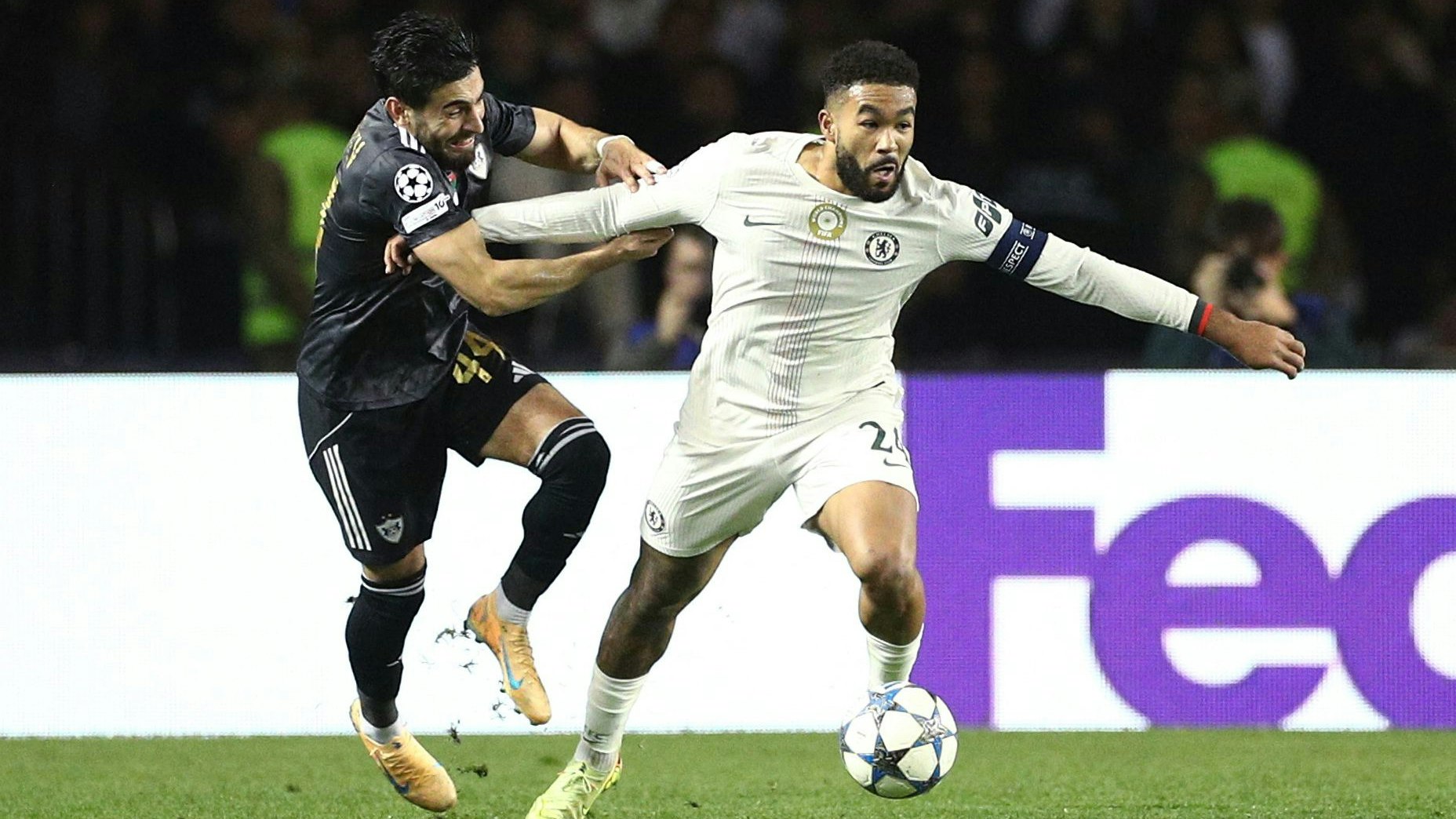 Heute.at - ÖFB-Schiri pfeift in CL – Chelsea verhindert Blamage