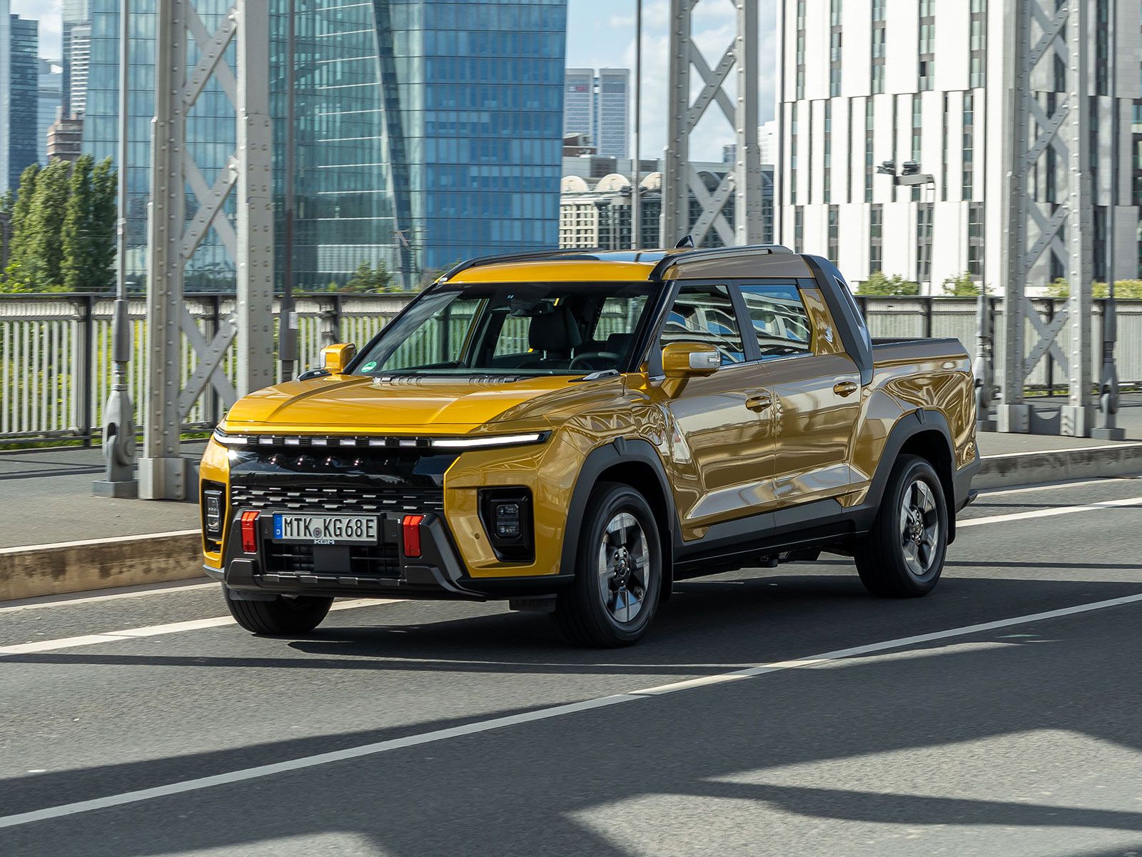 Der Musso EV  ist mit Frontantrieb und als Allradler erhältlich.