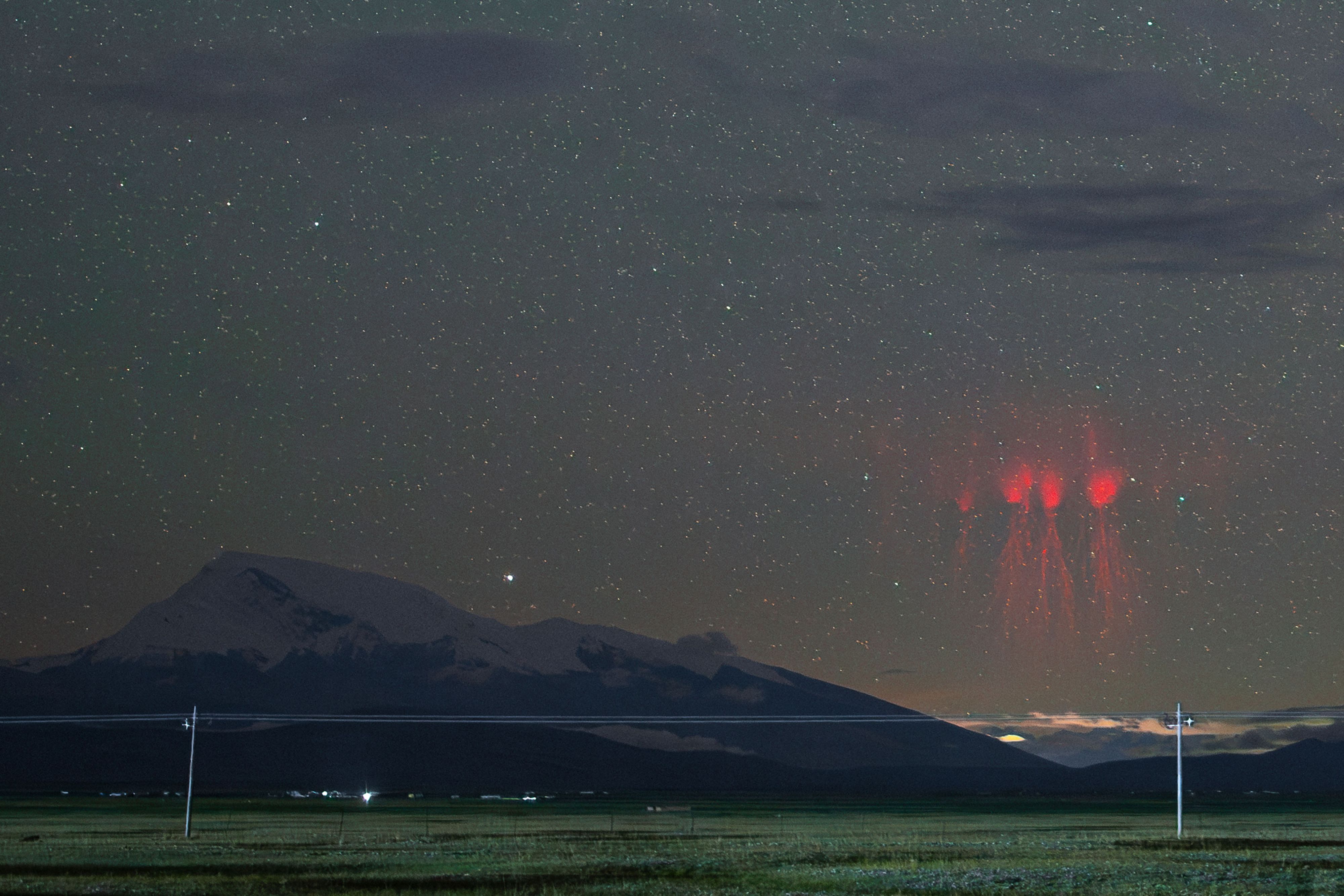 Heute.at - Rote Kobolde – das Geheimnis der tanzenden Blitze