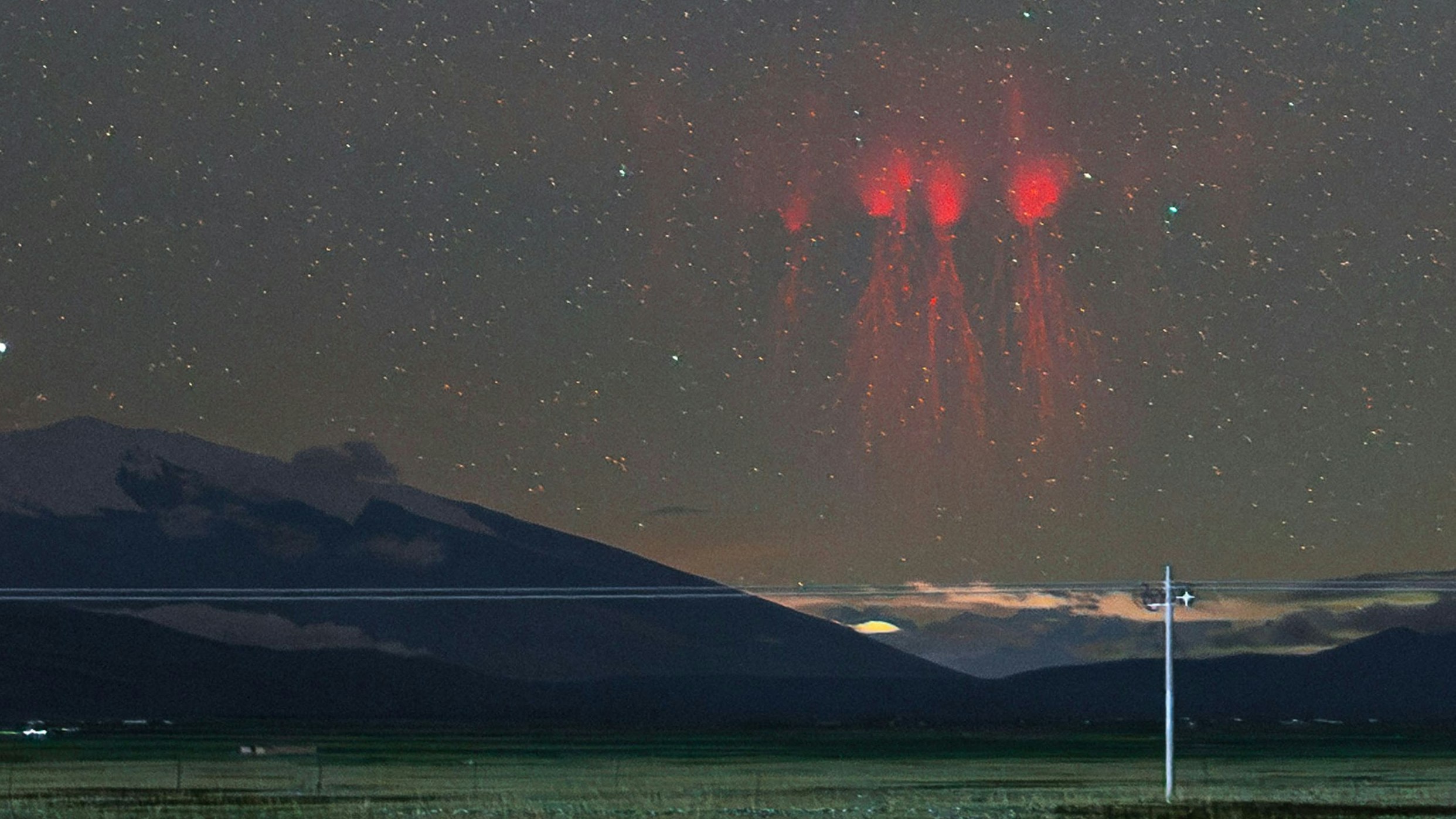 Heute.at - Rote Kobolde – das Geheimnis der tanzenden Blitze