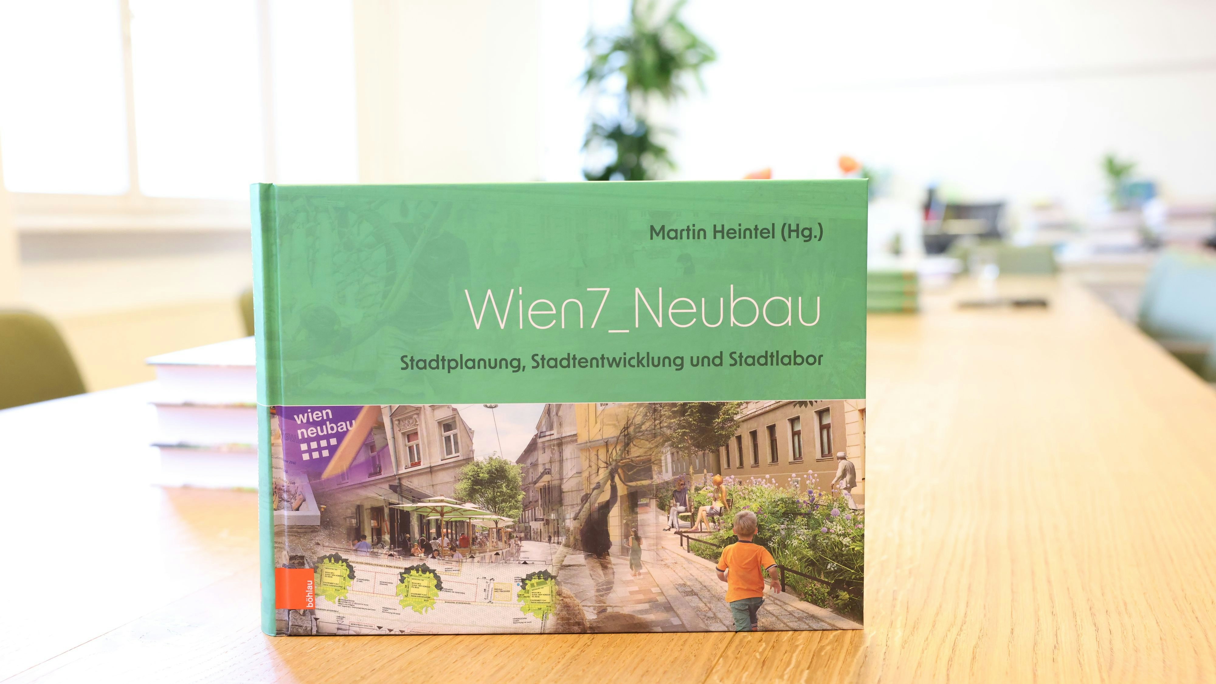 Buch zur Stadtentwicklung in Wien-Neubau.