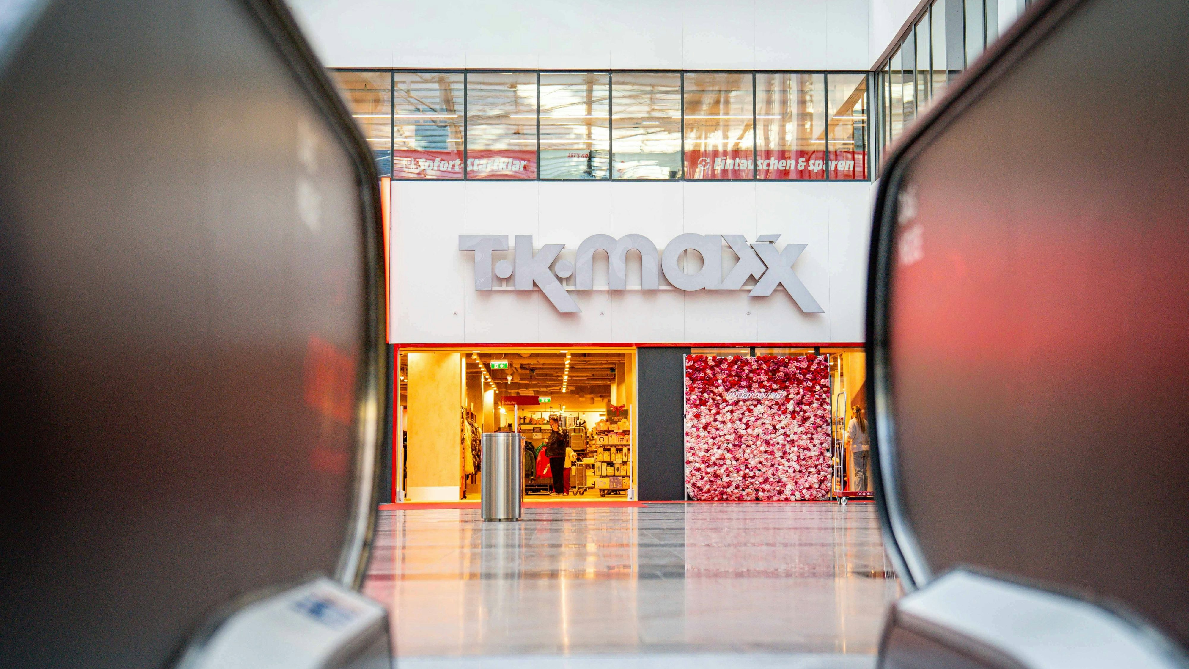 Heute.at - TK Maxx eröffnete neuen Mega-Store in Wien