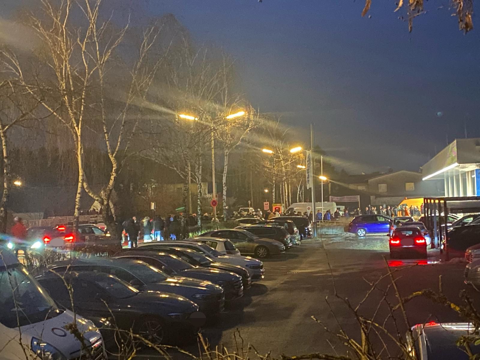 Nach so genannten Futsal-Matches gibt es in Kleinmünchen regelmäßig ein Verkehrschaos.