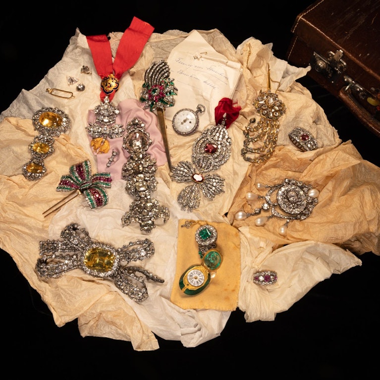 Der wertvollste Edelstein des letzten Kaisers tauchte nun in Kanada auf. Jetzt lässt Vizekanzler Babler prüfen, wem er zusteht: "Falls sich herausstellt, dass der Florentiner Diamant Eigentum der Republik Österreich ist, werde ich den Prozess zur Rückholung einleiten."