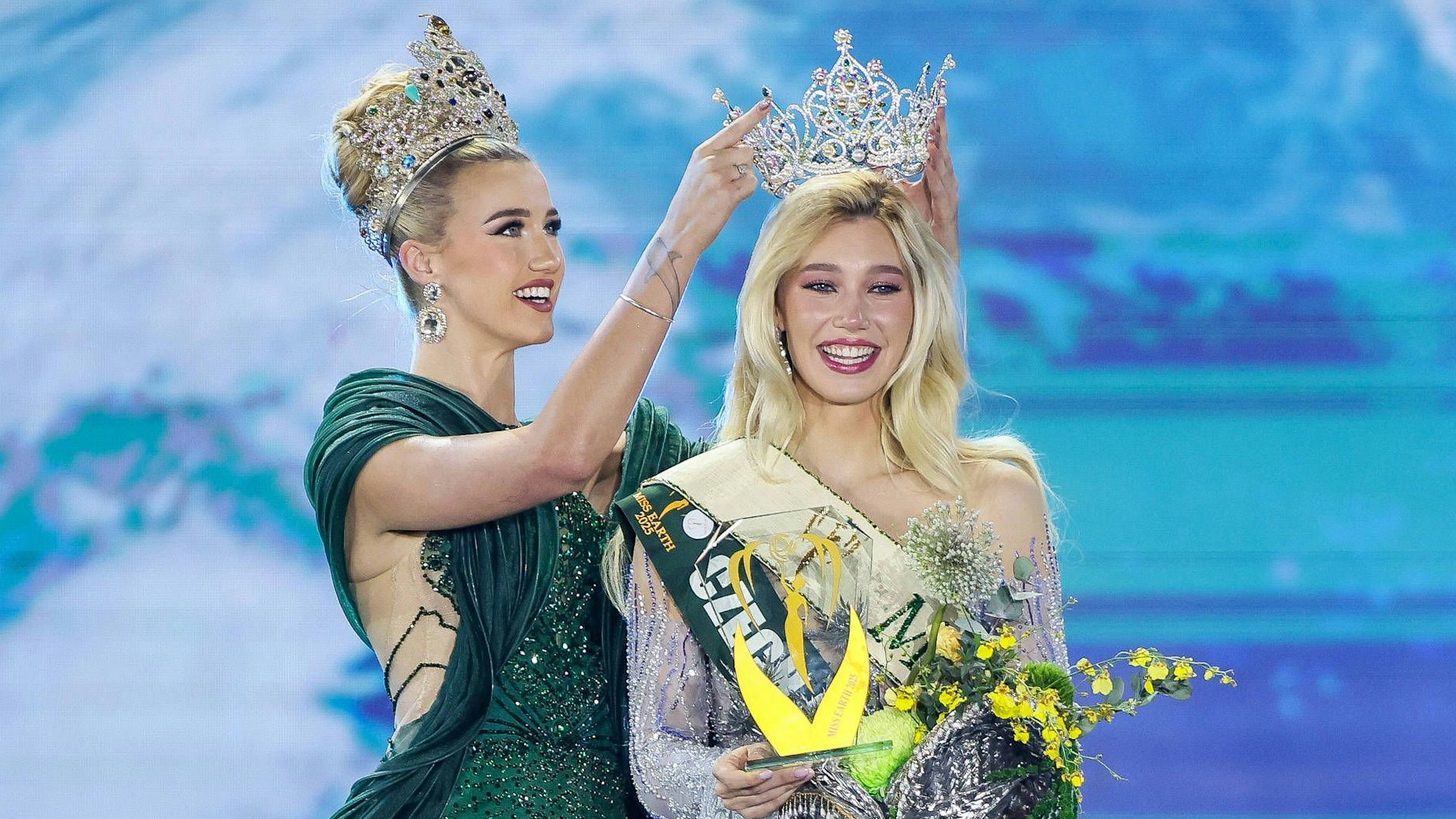 Heute.at - Miss Earth 2025: Sie ist die schönste Frau der Welt