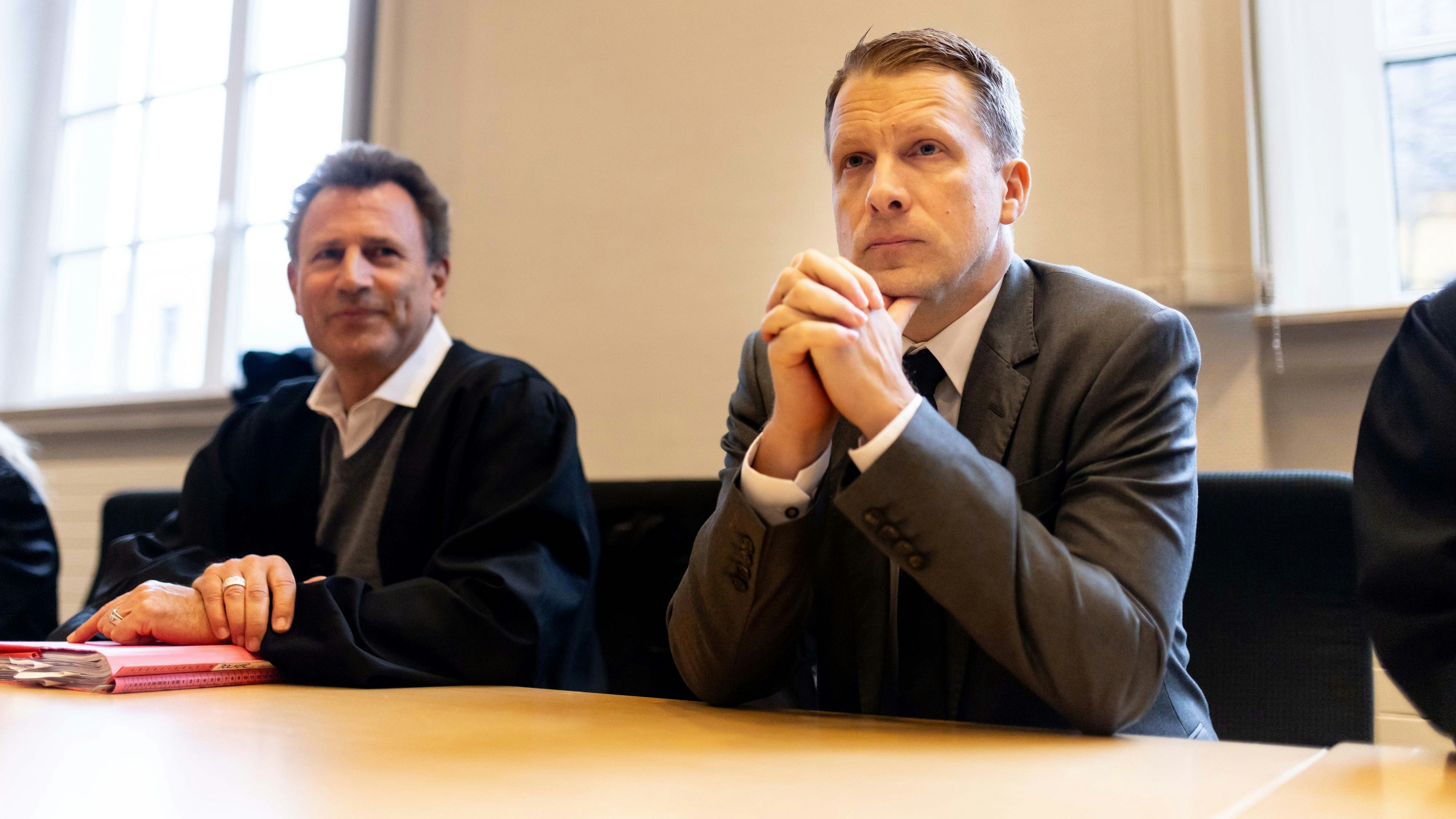 Heute.at - Streit vor Gericht! Pocher klagt neuen Freund von Amira