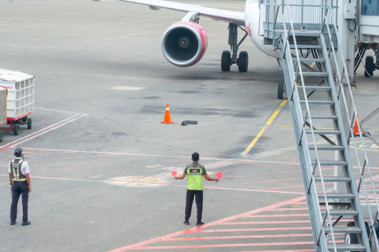 Der US-Shutdown führt zu einem Ausfall vieler Fluglotsen, die derzeit nicht bezahlt werden. (Symbolbild)
