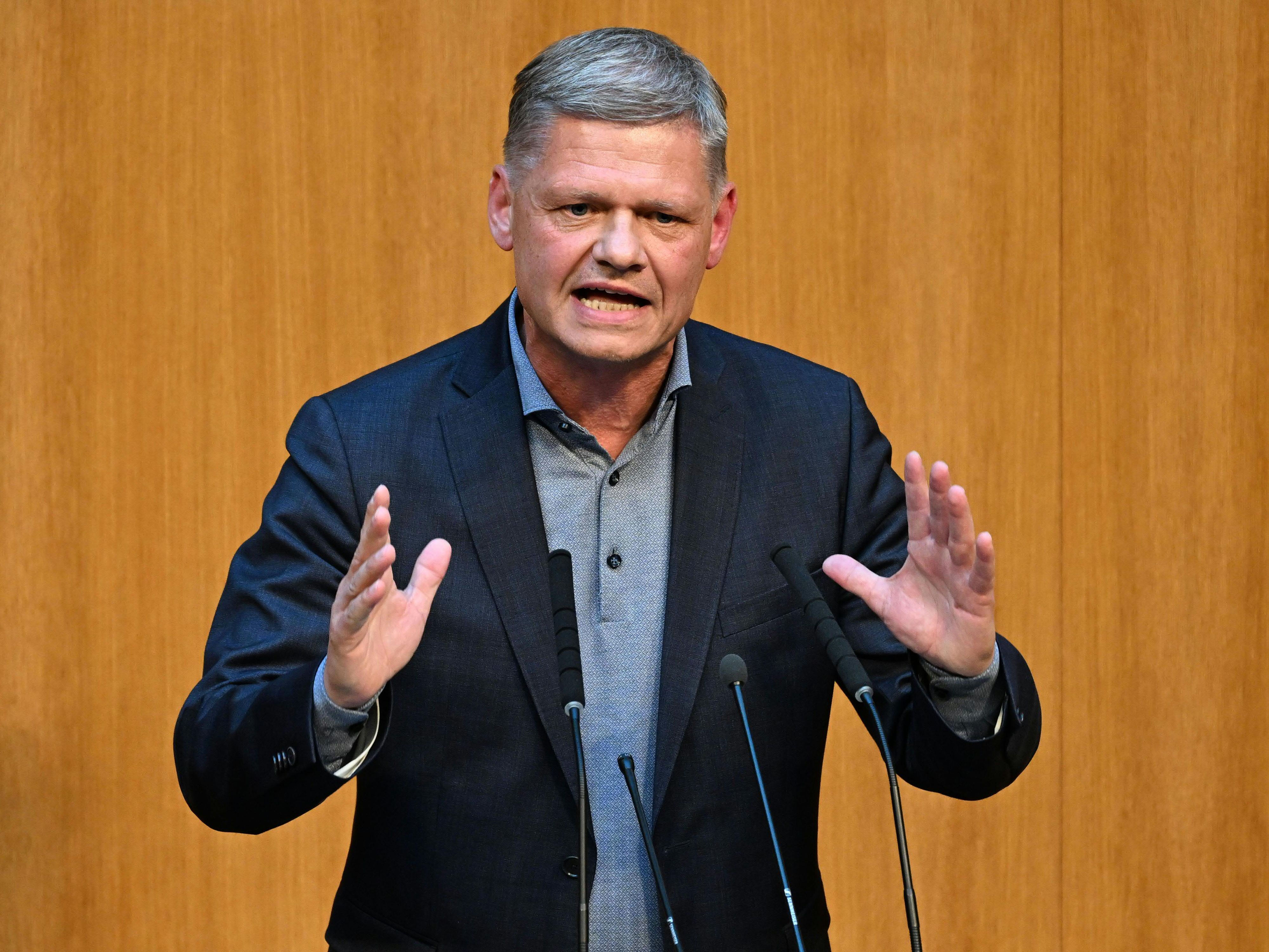 Der ÖVP-Nationalratsabgeordnete Andreas Hanger wurde auf Facebook Opfer einer üblen Beleidigung.