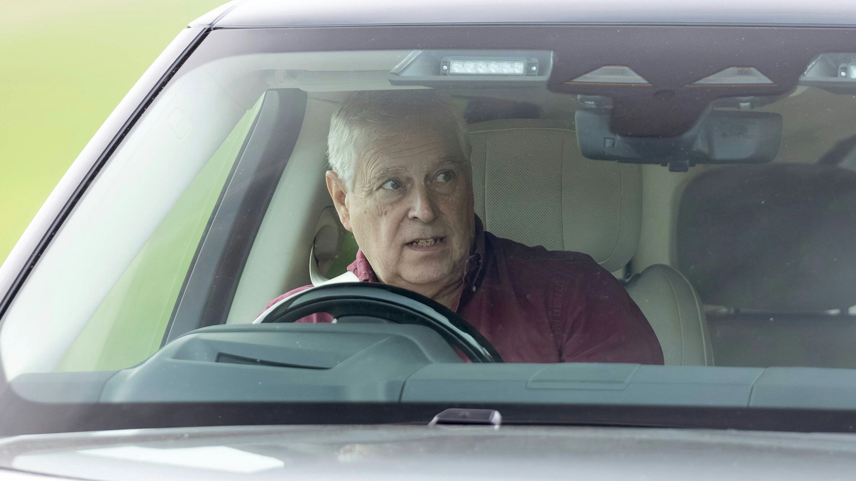 Heute.at - So luxuriös lebt Problemprinz Andrew in der Verbannung