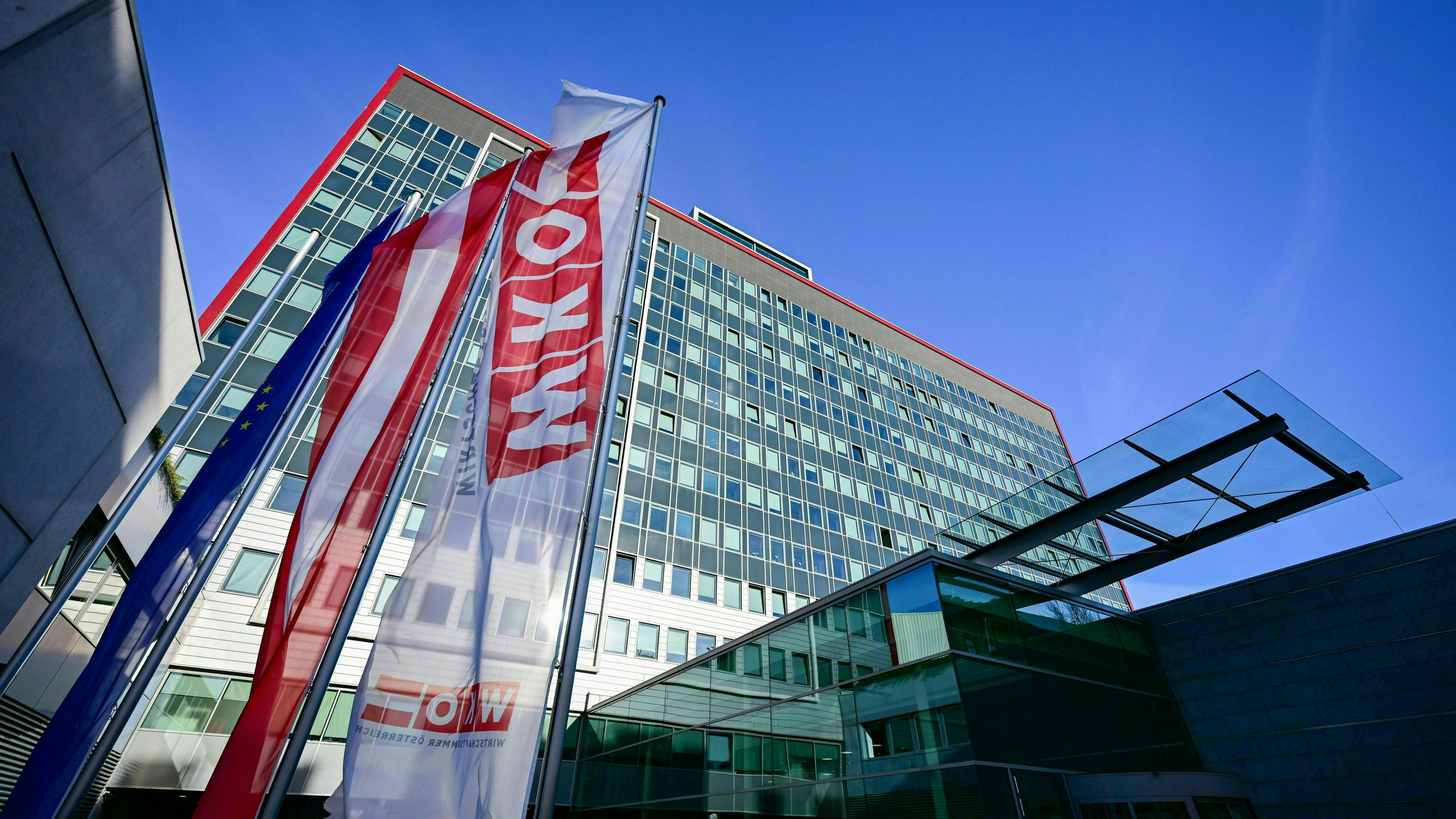 Heute.at - Gagen von Wirtschaftskammer-Bossen deutlich erhöht