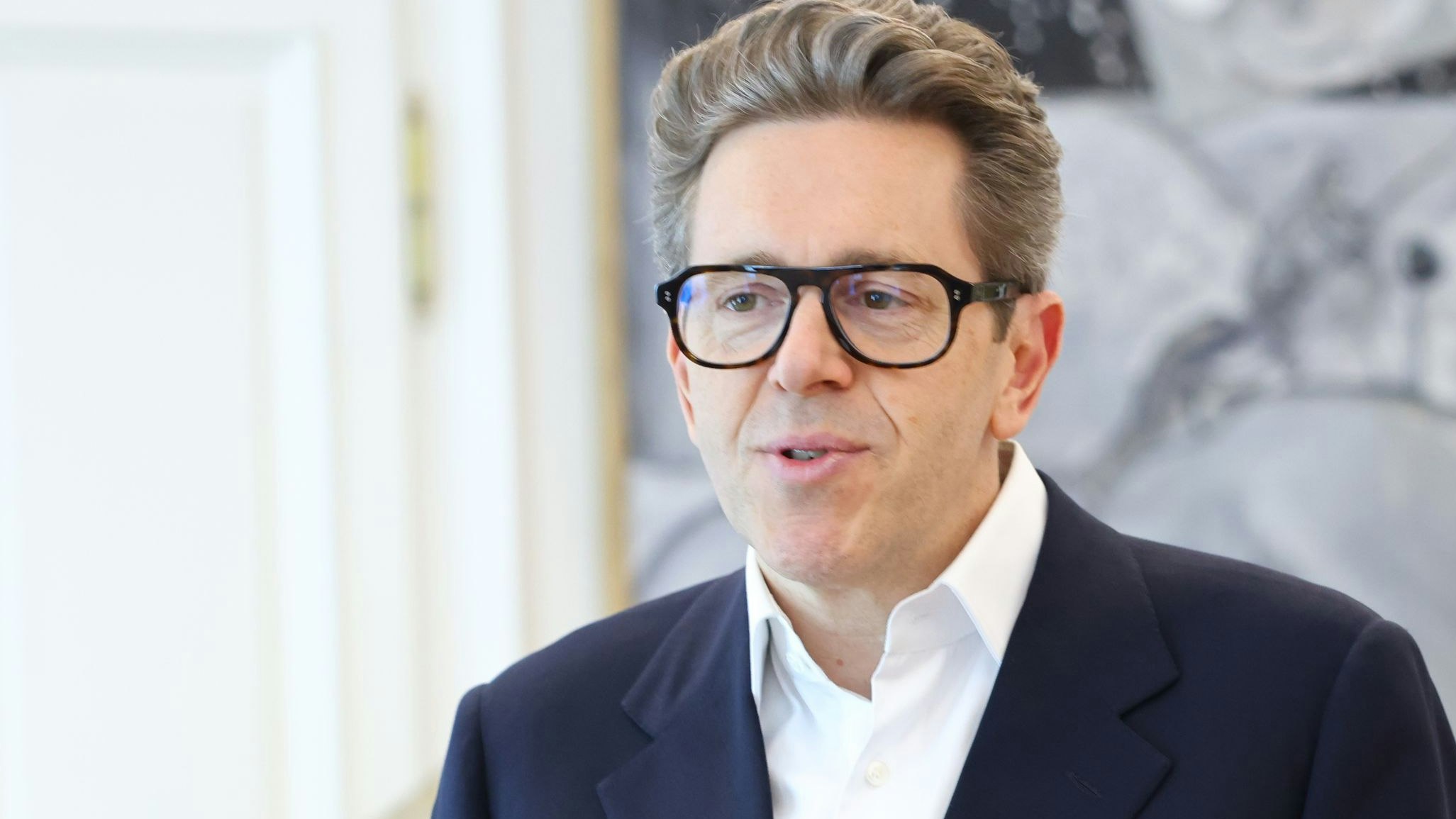 Heute.at - Drei Top-Jobs! Mahrer enthüllt, wie viel er verdient