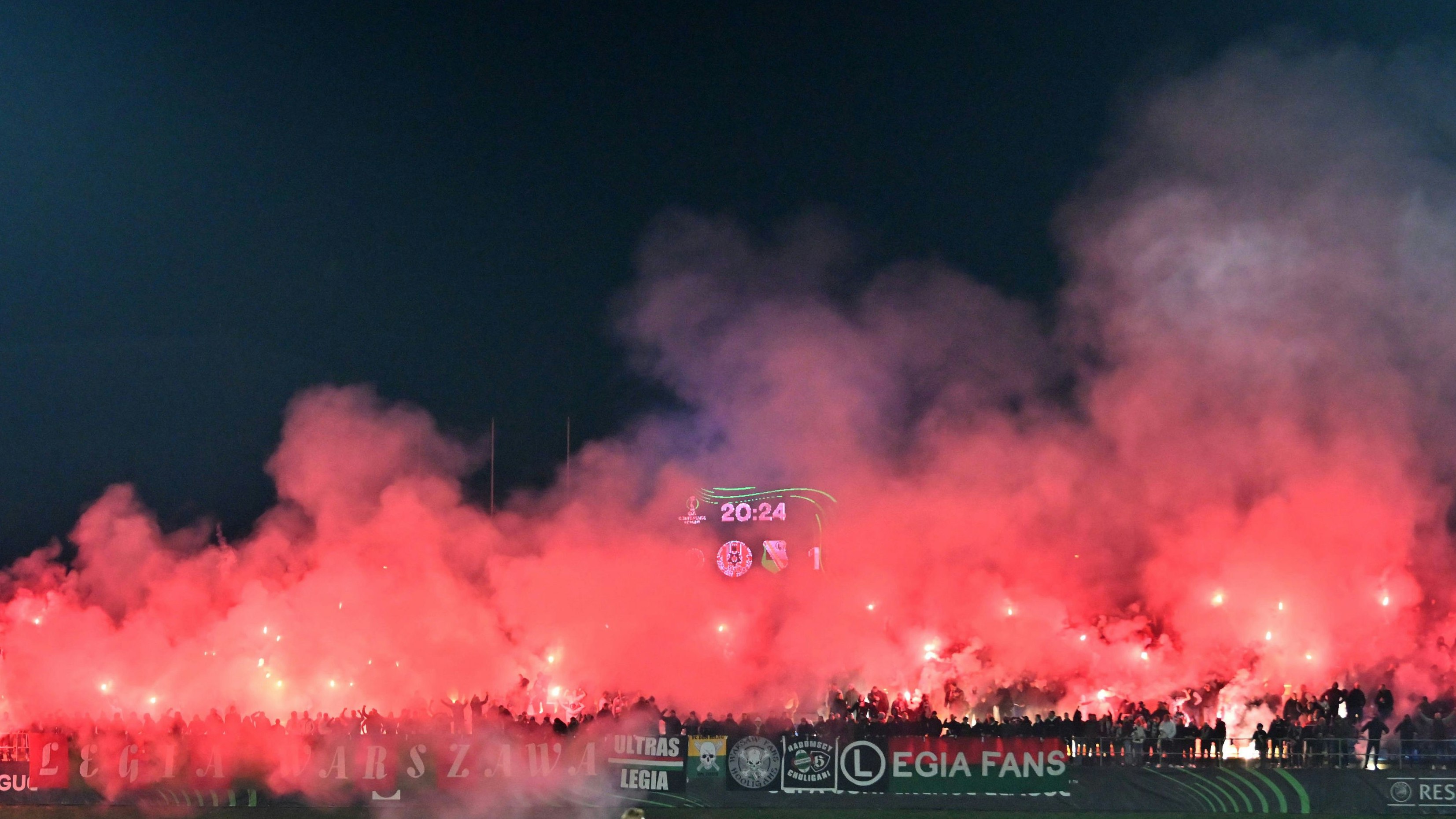 Heute.at - Polnische Hooligans überfallen Auto auf steirischer A9