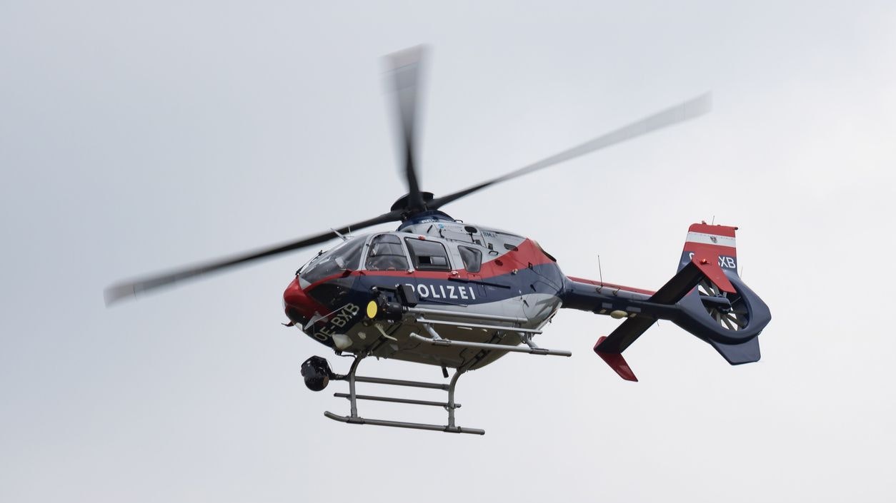 Heute.at - Einbrecher springt bei Flucht vor Polizei aus Fenster