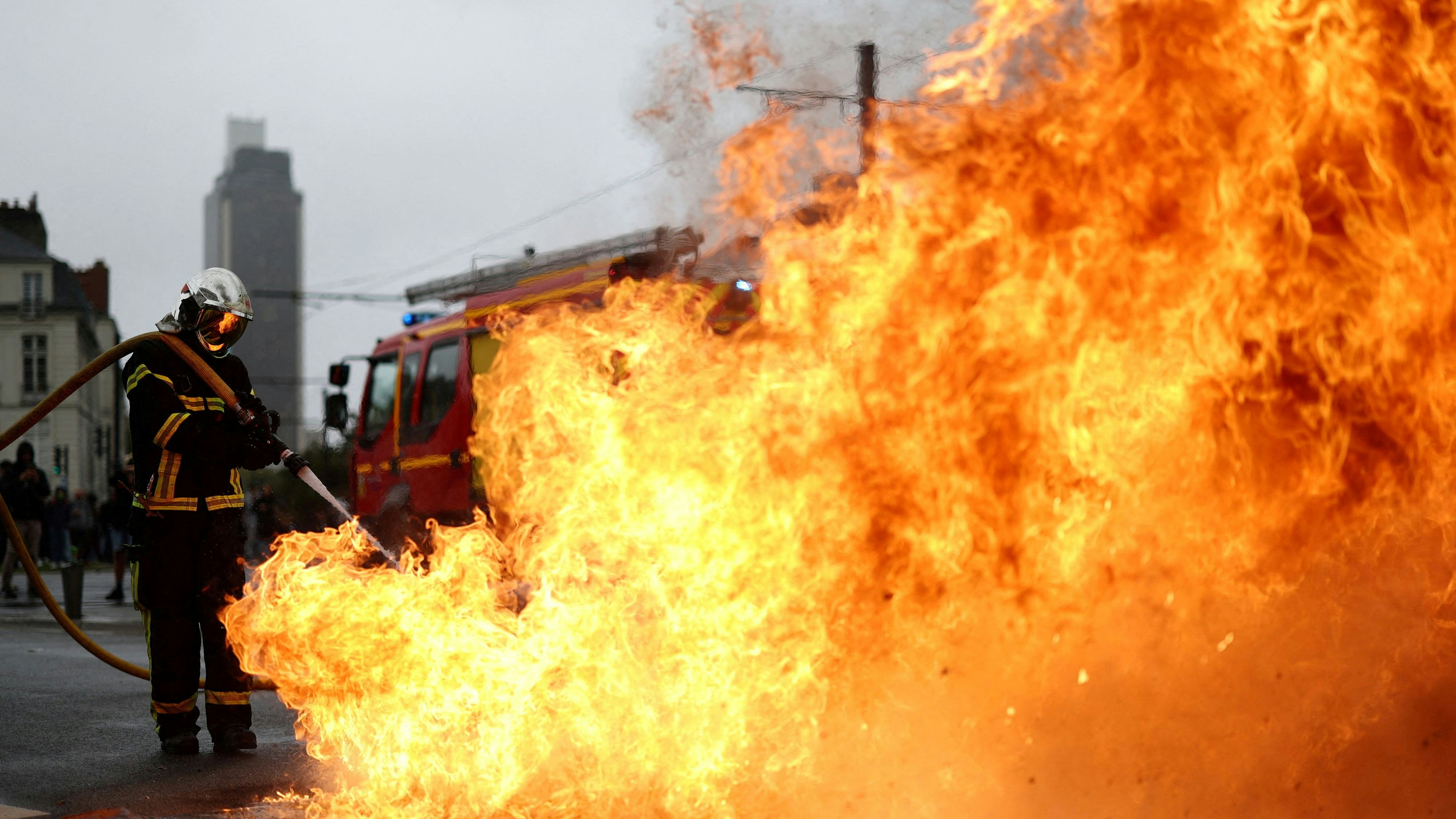 Heute.at - Brand nach Rap-Video-Dreh – Wohnblock schwer beschädigt