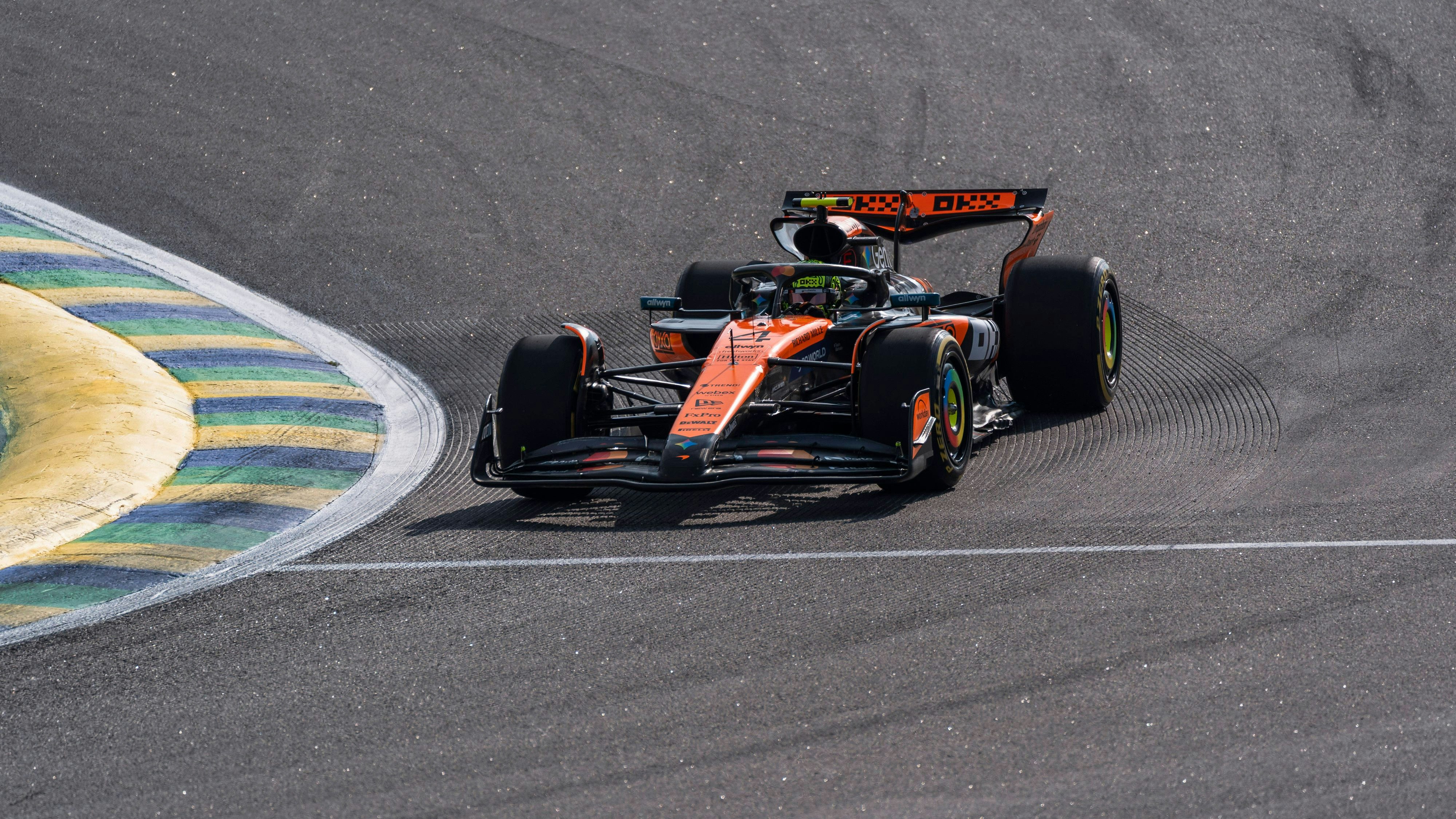 Heute.at - Norris gewinnt Sprint und baut WM-Führung aus