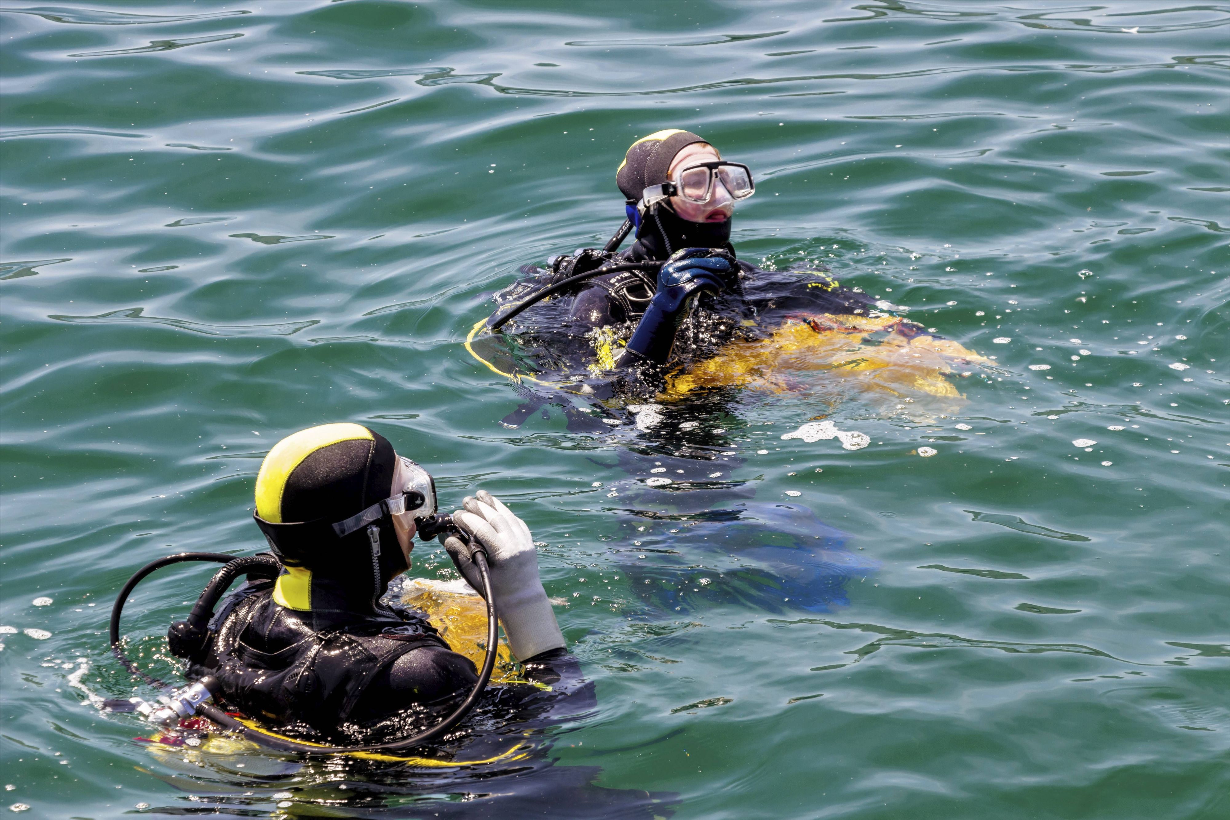 Der Taucher konnte nicht mehr gerettet werden. Symbolbild.