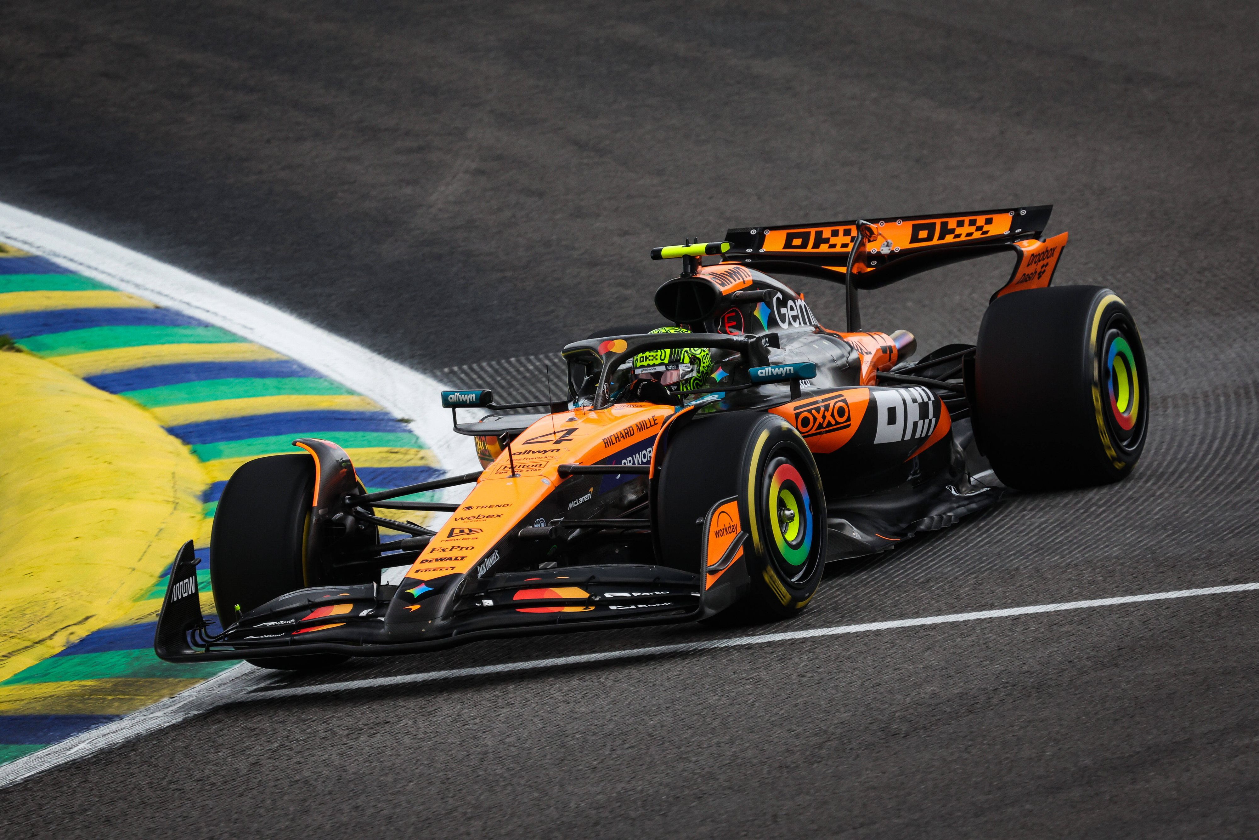 Lando Norris holt sich die Pole.