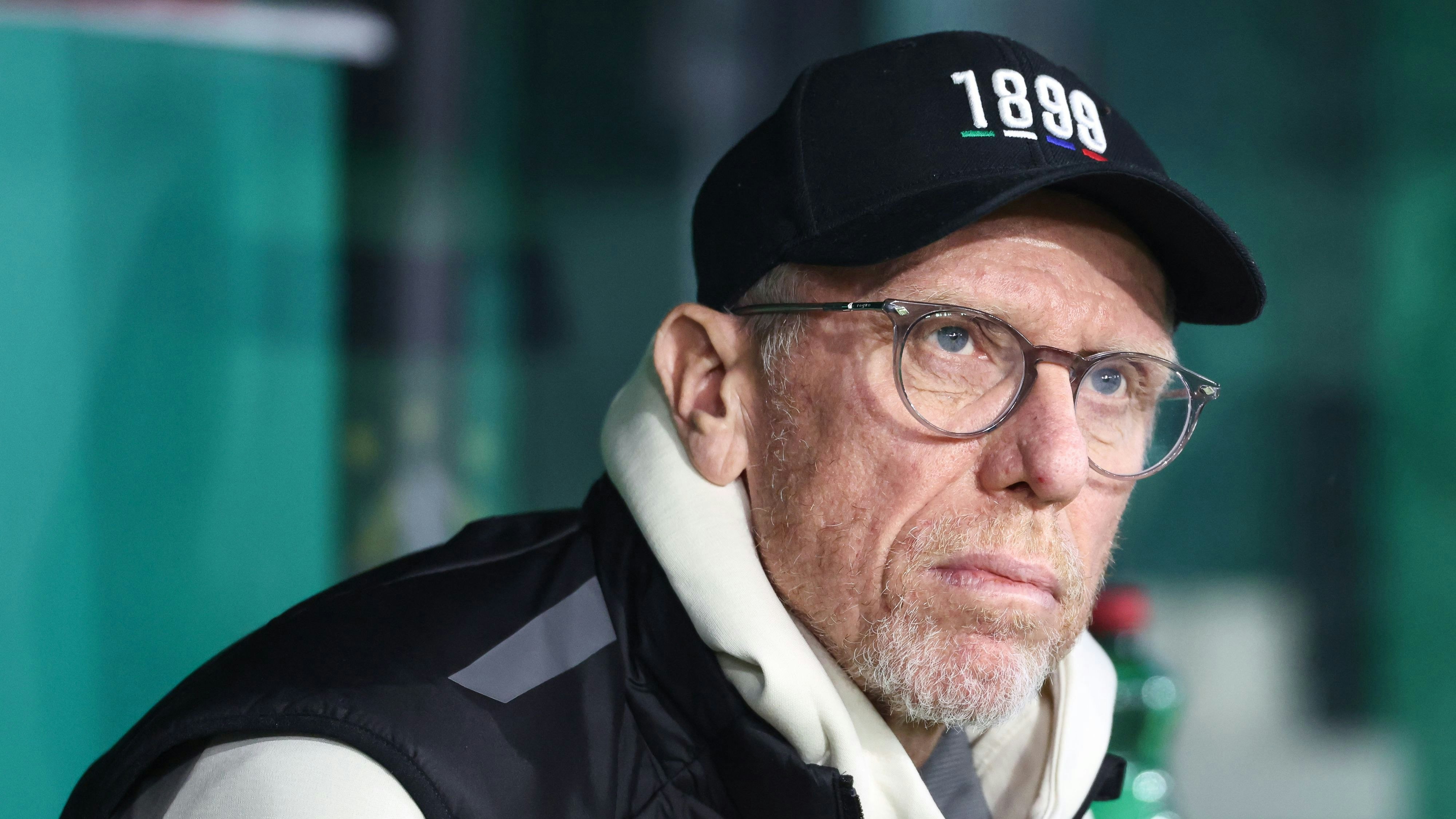 Heute.at - Vor Gastspiel in Tirol – Stöger gehen die Spieler aus