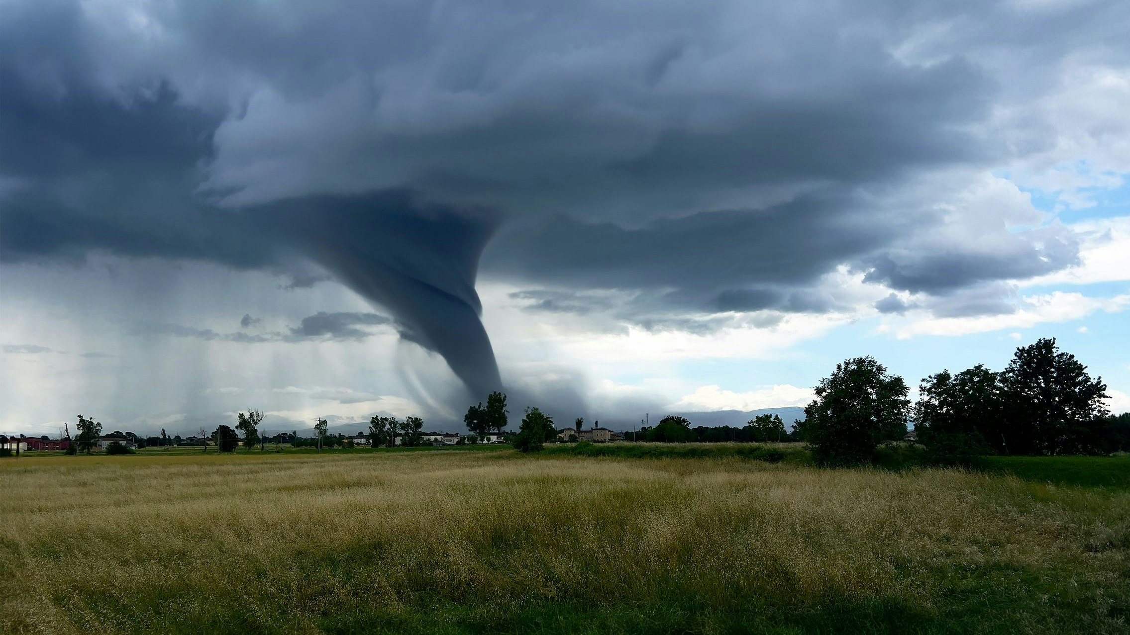 Heute.at - Mindestens fünf Tote bei Tornado im Süden Brasiliens