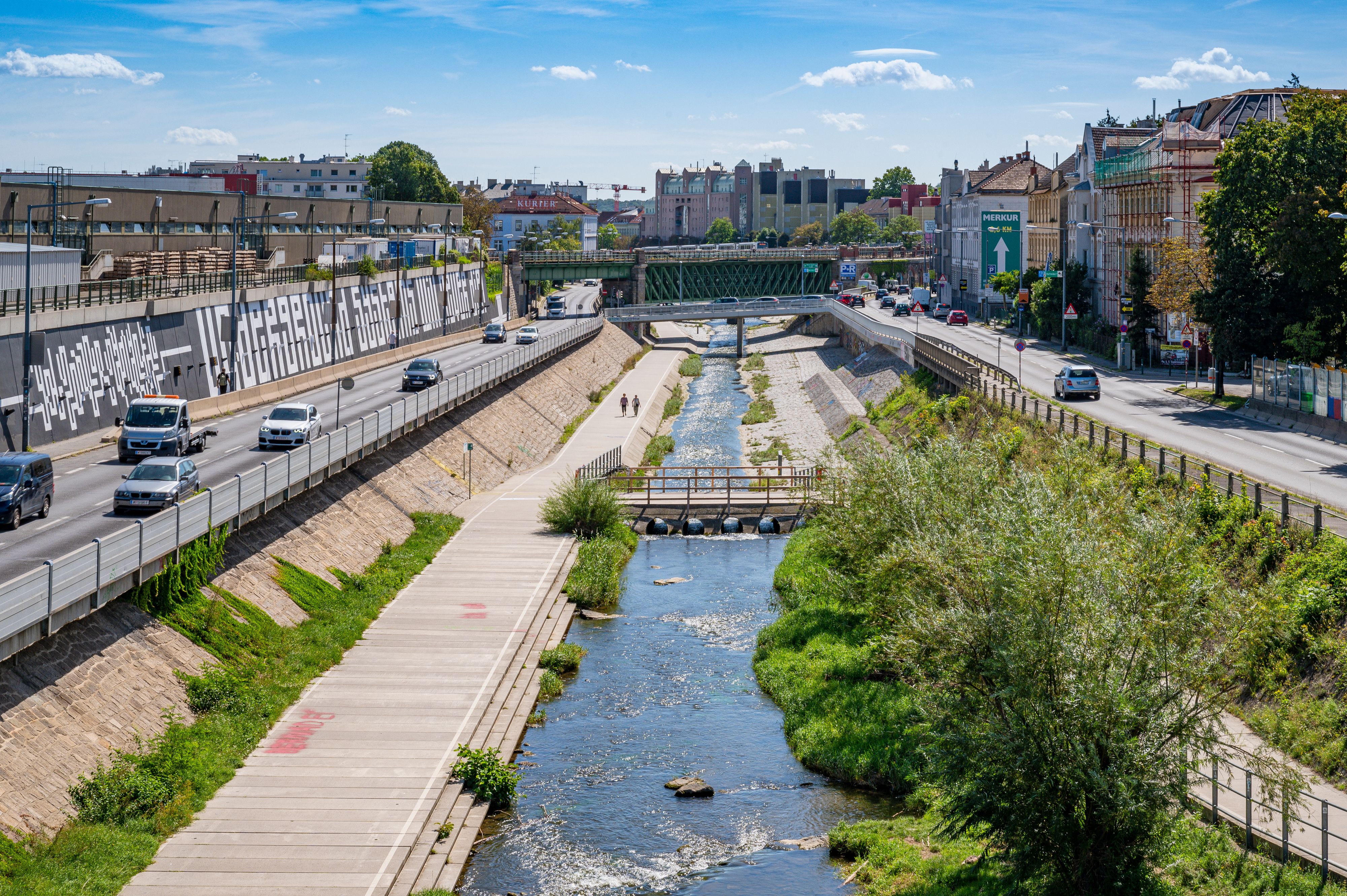 Mehrere Raser wurden am Samstagvormittag auf der A1 Richtung Wientalstraße geblitzt. (Archivbild)